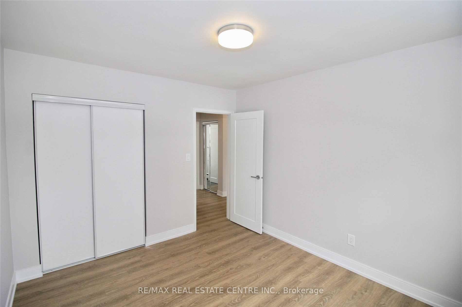 Photo 9 of Unit #6, 424 Argyle Street S, Cambridge, Preston South — HOMEH