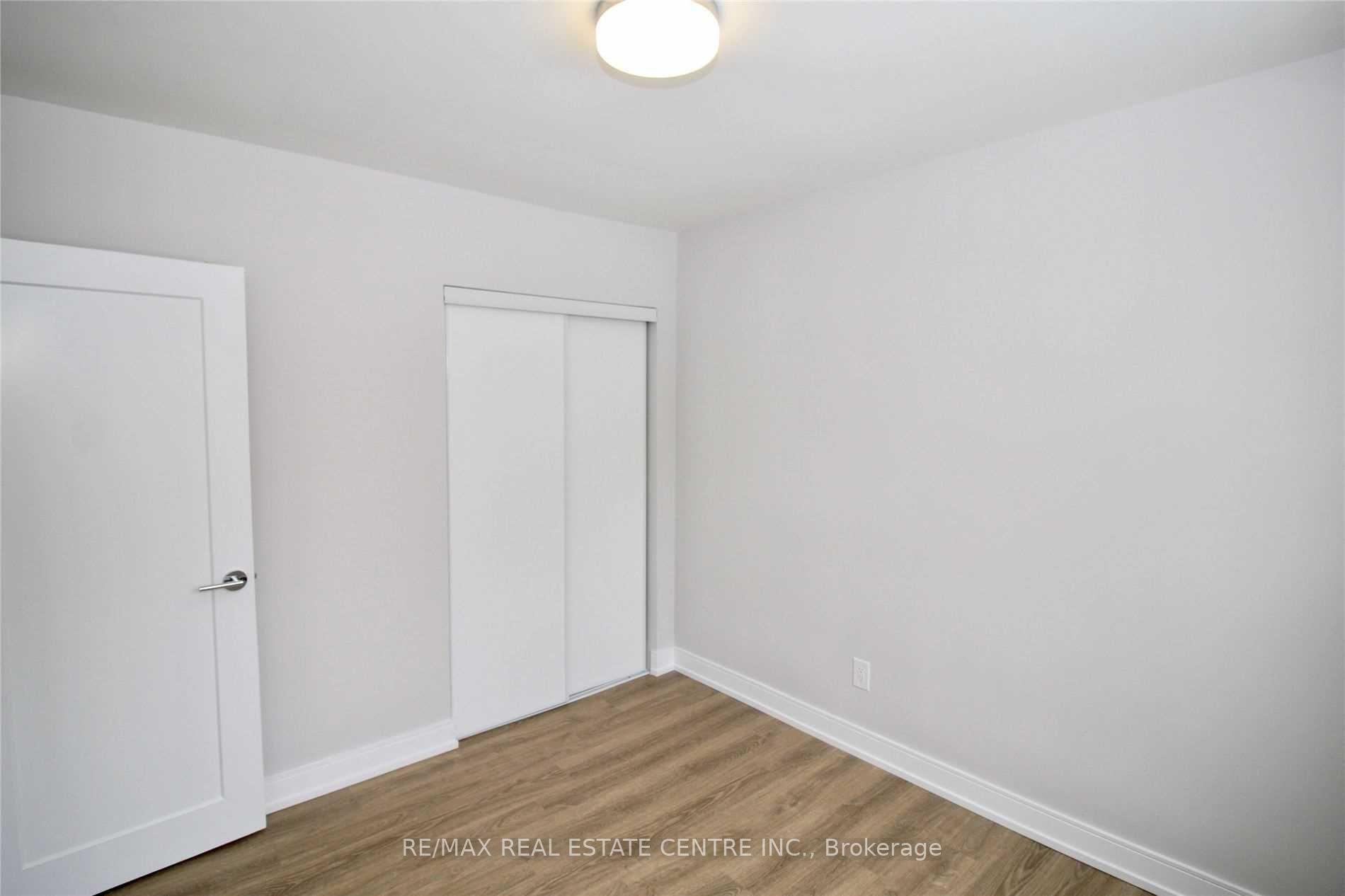 Photo 12 of Unit #6, 424 Argyle Street S, Cambridge, Preston South — HOMEH