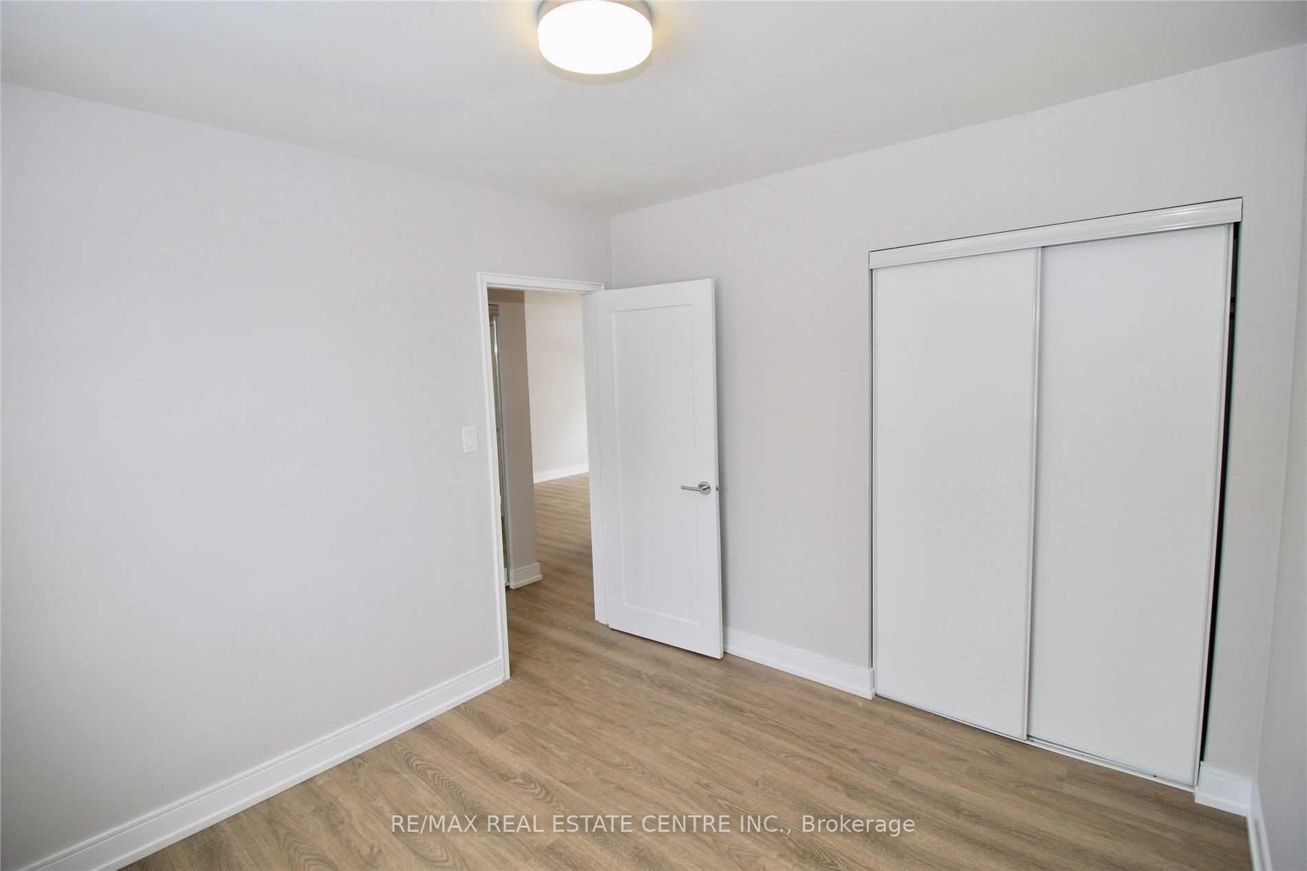 Photo 13 of Unit #6, 424 Argyle Street S, Cambridge, Preston South — HOMEH
