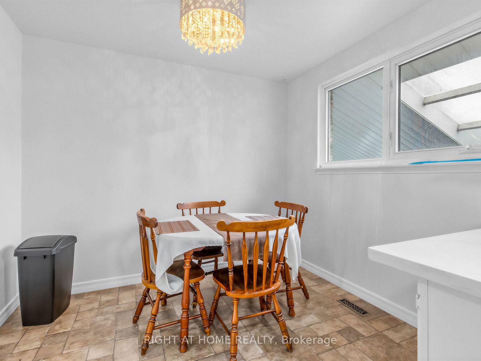 Photo 13 of 346 Lorindale Drive, Oshawa, Donevan — HOMEH