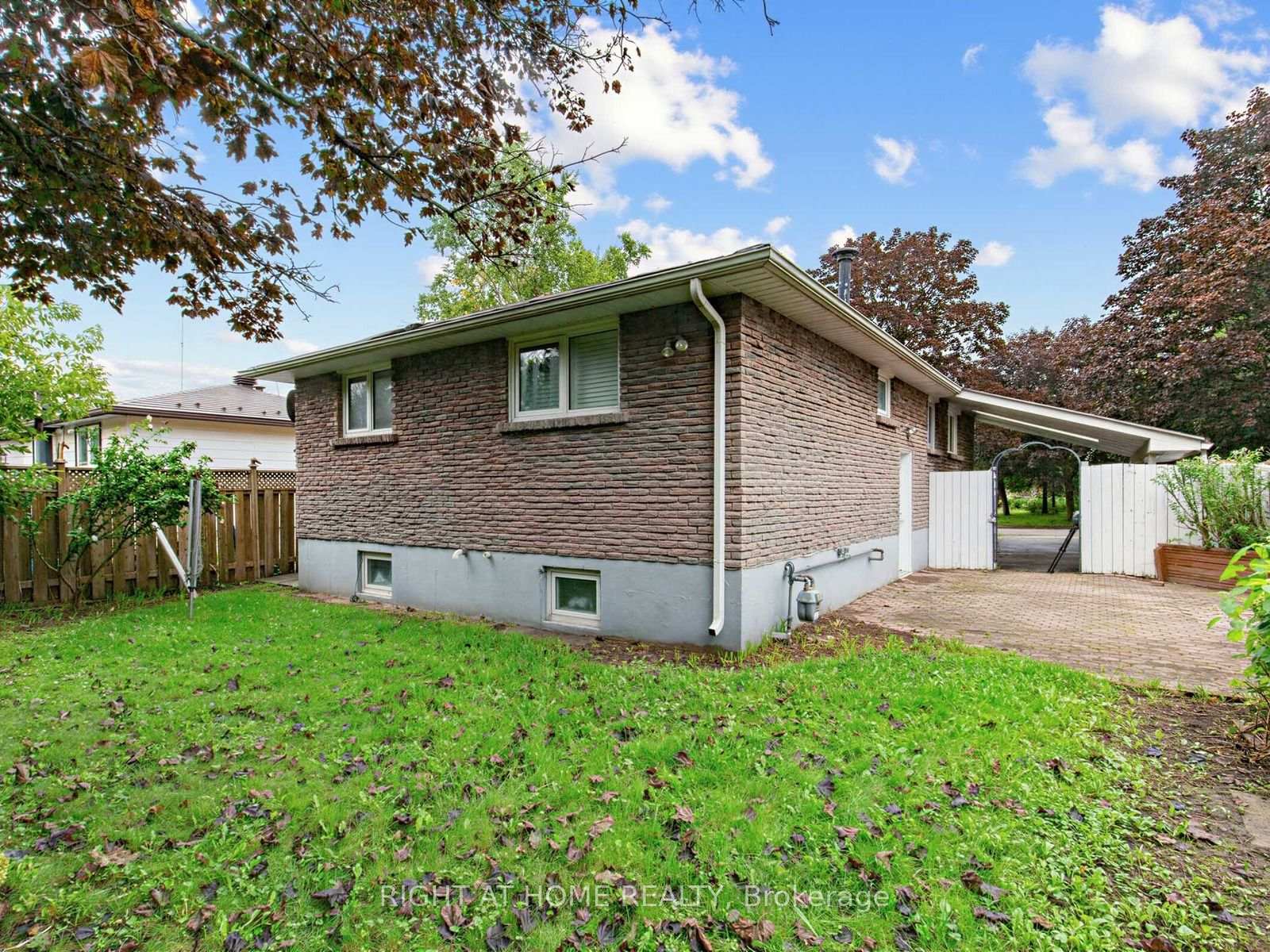 Photo 36 of 346 Lorindale Drive, Oshawa, Donevan — HOMEH