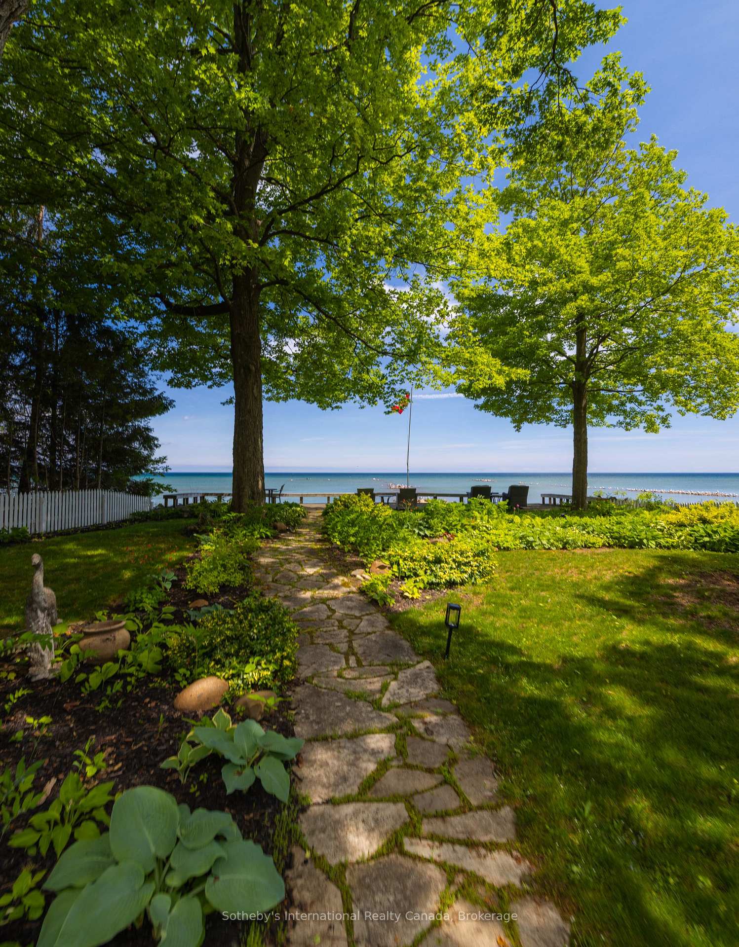 Photo 3 of 47 Vera Street, Meaford — HOMEH