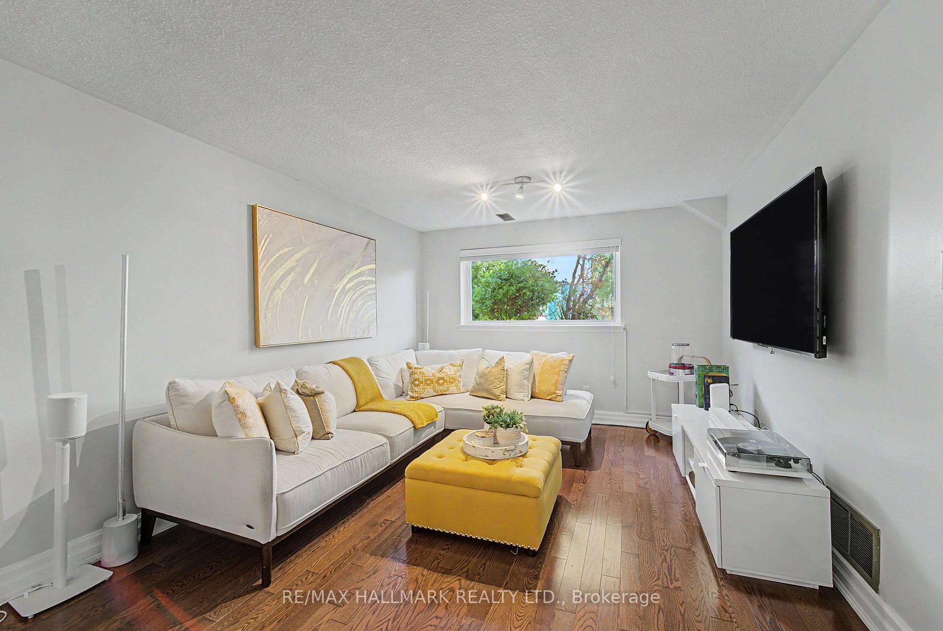 Photo 14 of 117 Clappison Boulevard, Scarborough, Centennial Scarborough — HOMEH