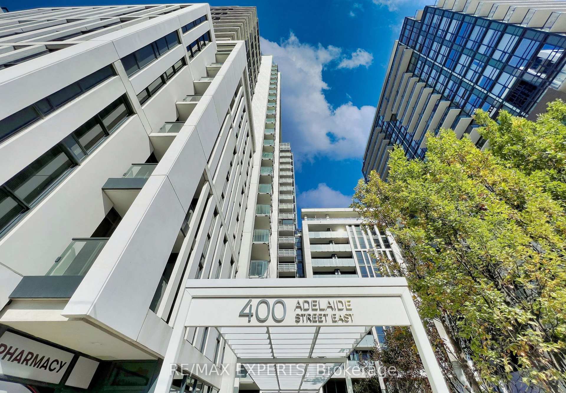 Photo of Unit 1122, 400 Adelaide Street E