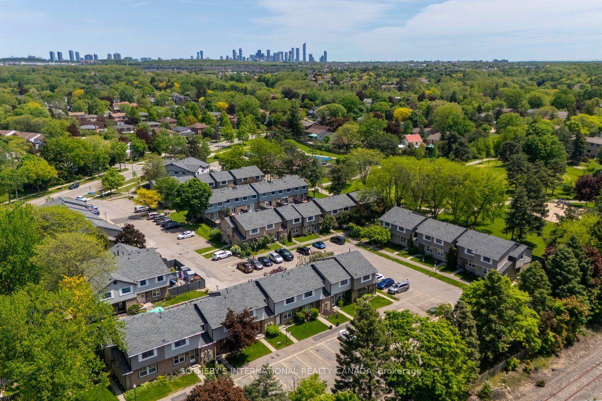 Photo 19 of Unit 34, 120 Falconer Drive, Mississauga, Streetsville — HOMEH