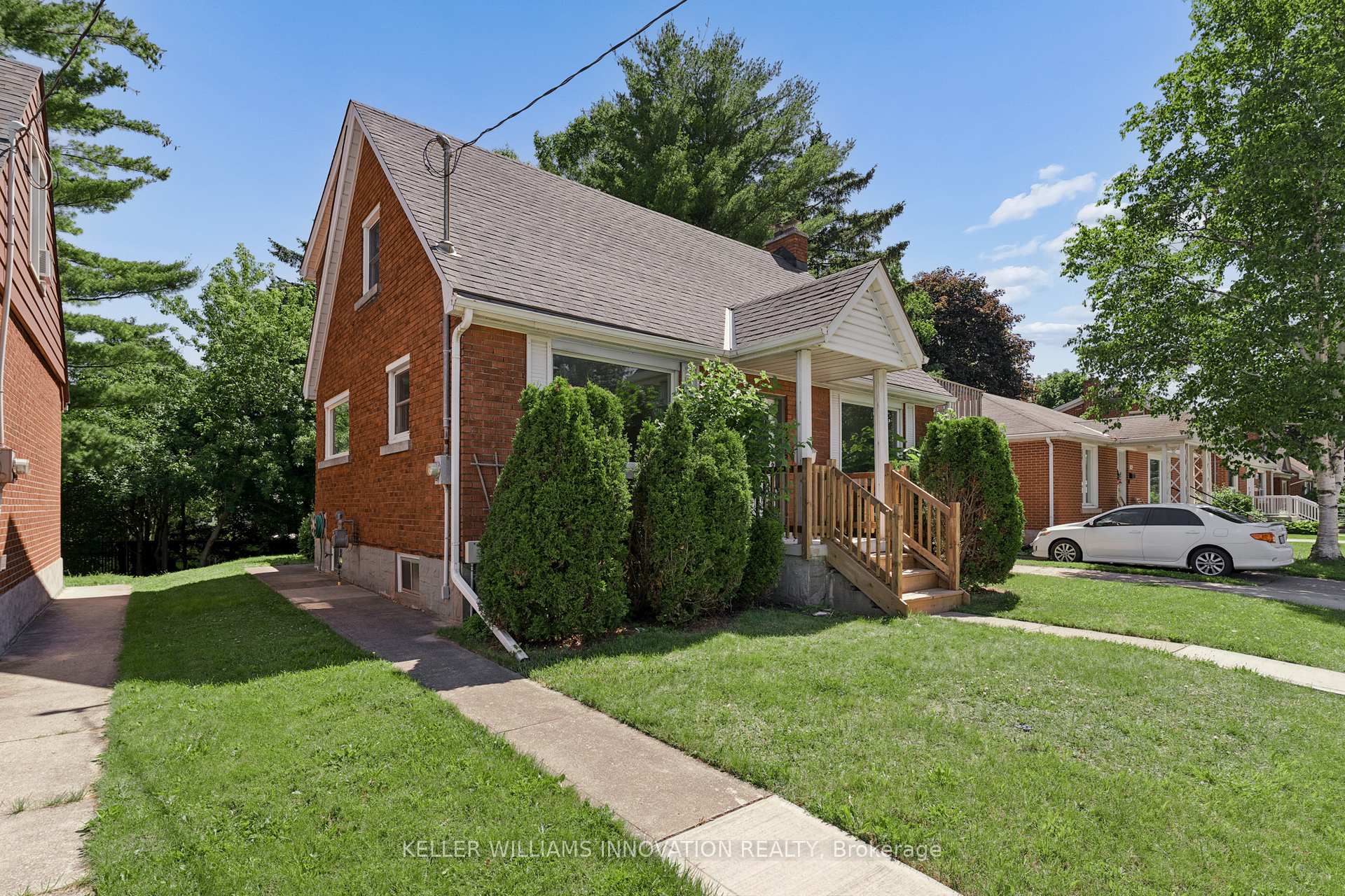 Photo 4 of 580 Weber Street E, Kitchener, King East — HOMEH