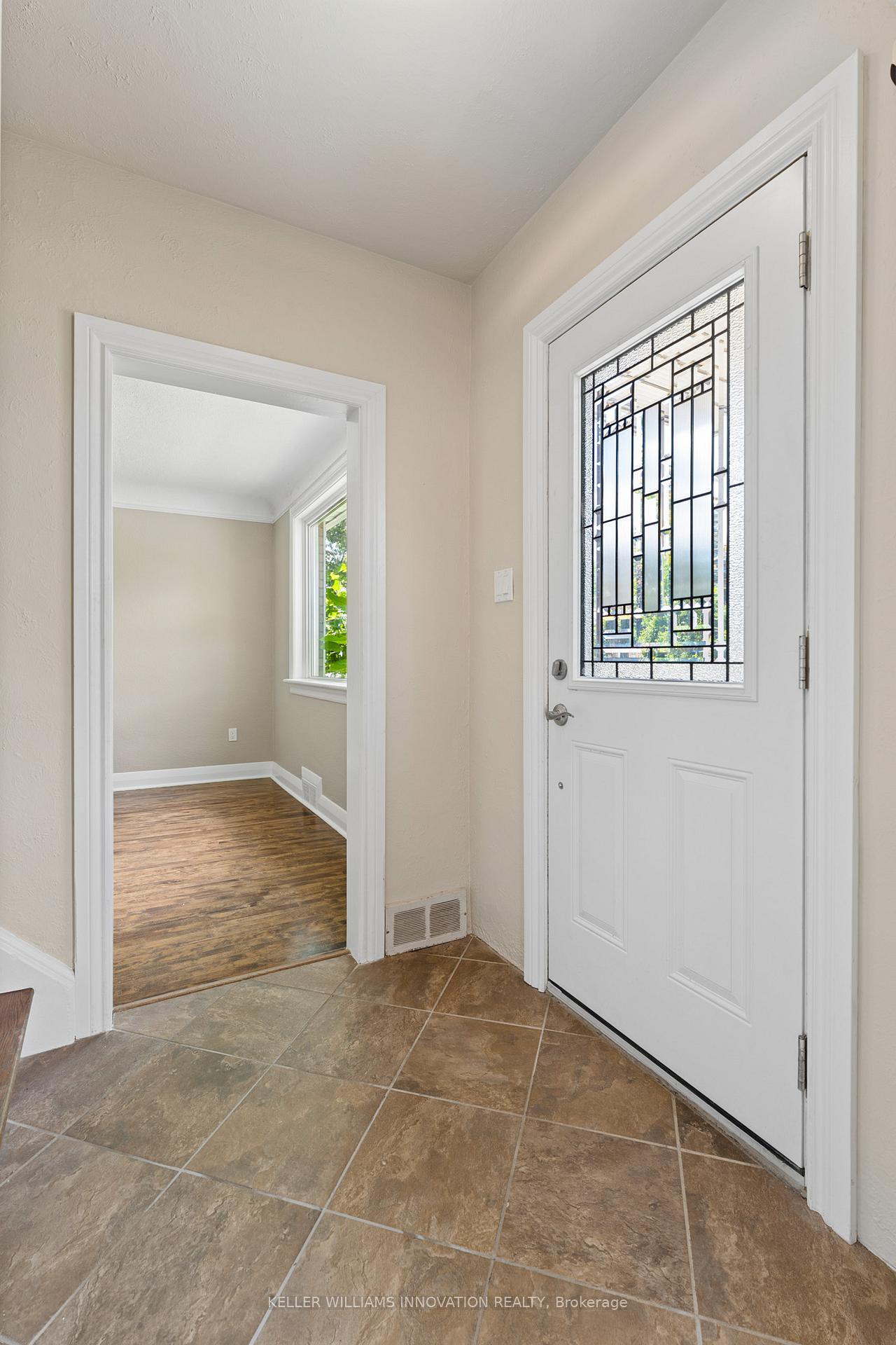 Photo 7 of 580 Weber Street E, Kitchener, King East — HOMEH