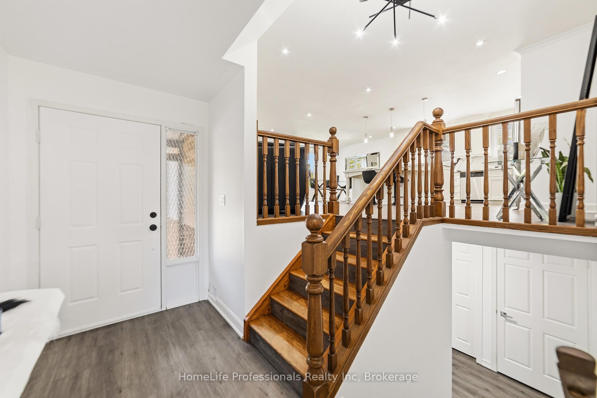 Photo 4 of 4 Ravine Crescent, Haldimand — HOMEH