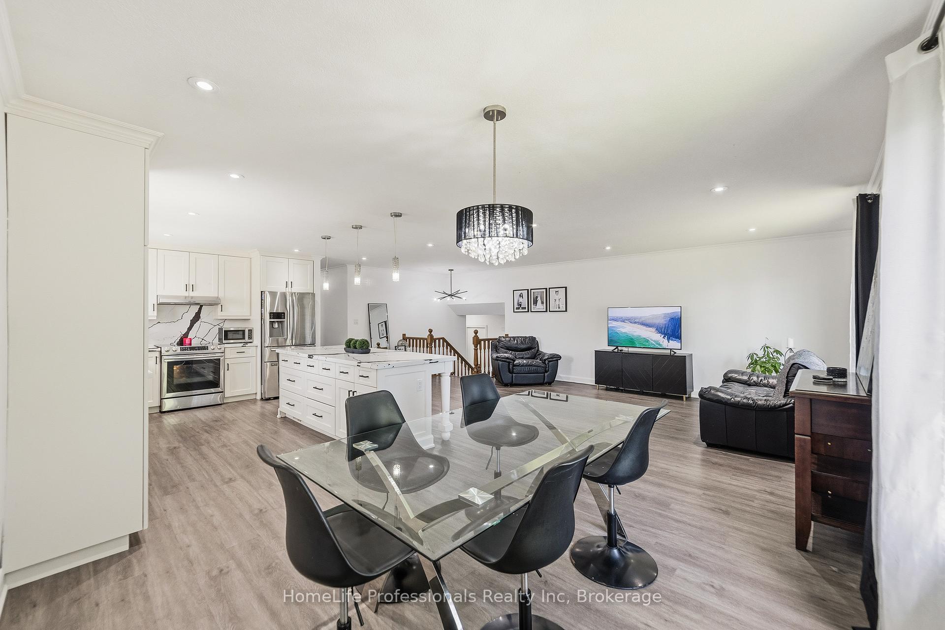 Photo 9 of 4 Ravine Crescent, Haldimand — HOMEH