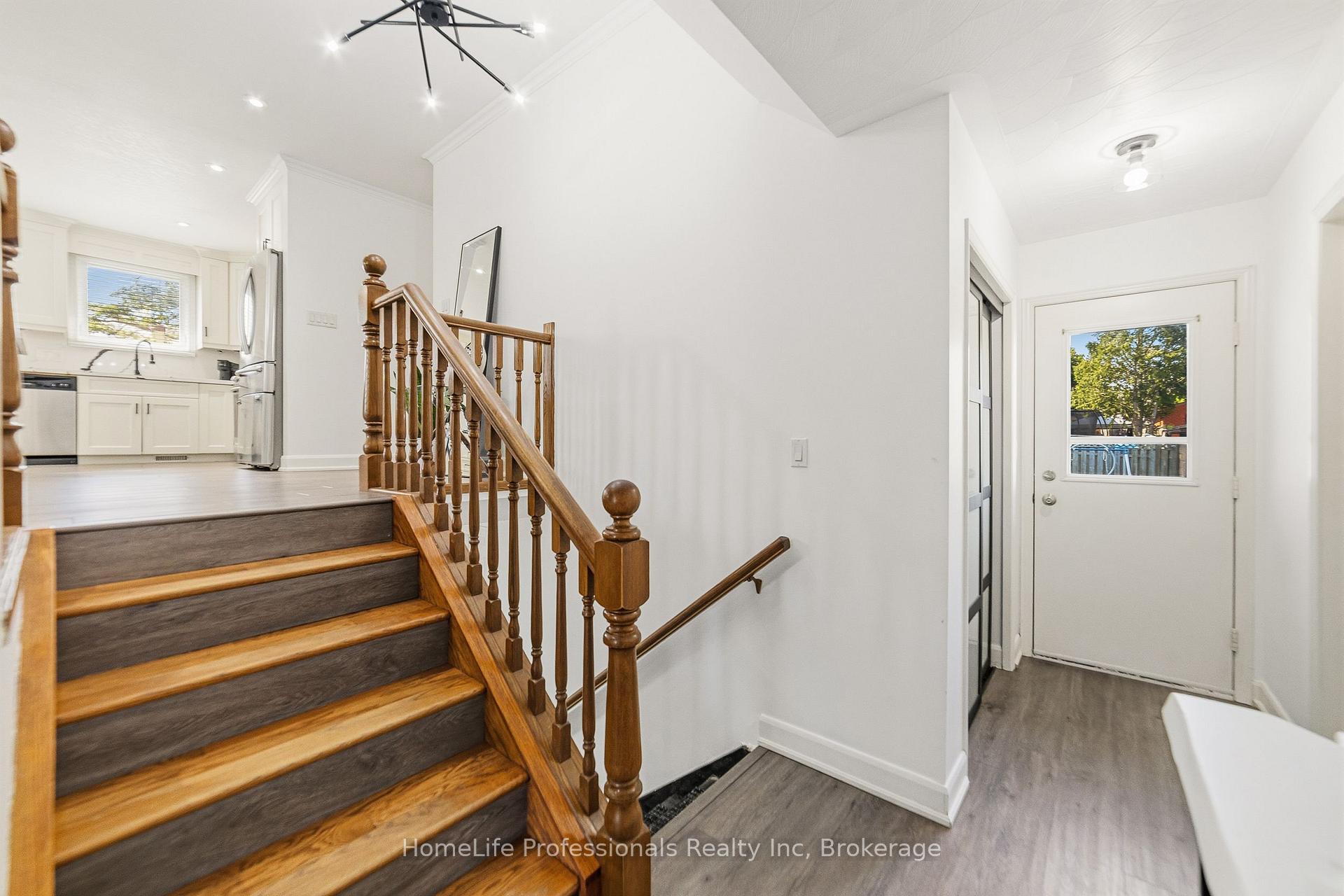 Photo 21 of 4 Ravine Crescent, Haldimand — HOMEH