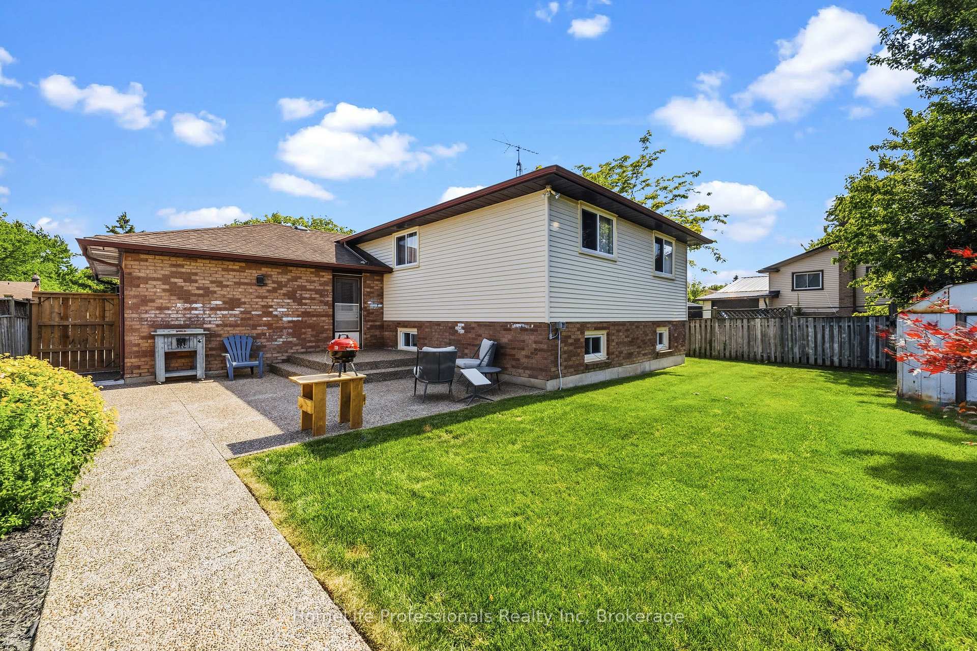 Photo 29 of 4 Ravine Crescent, Haldimand — HOMEH