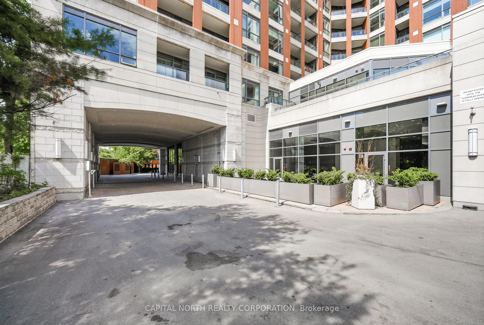 Photo 2 of Unit 804, 23 Glebe Road W, Toronto, Yonge-Eglinton — HOMEH