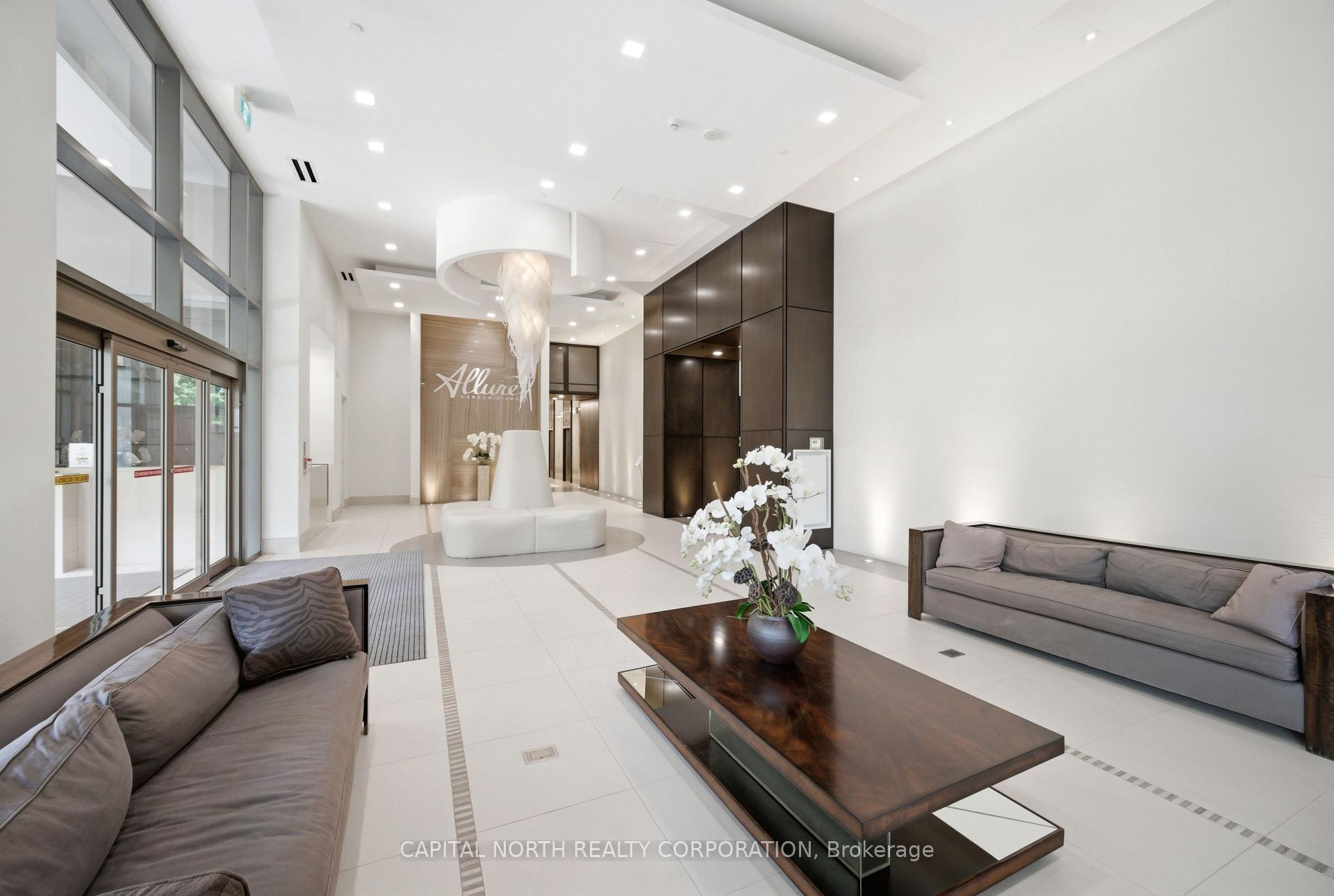 Photo 4 of Unit 804, 23 Glebe Road W, Toronto, Yonge-Eglinton — HOMEH