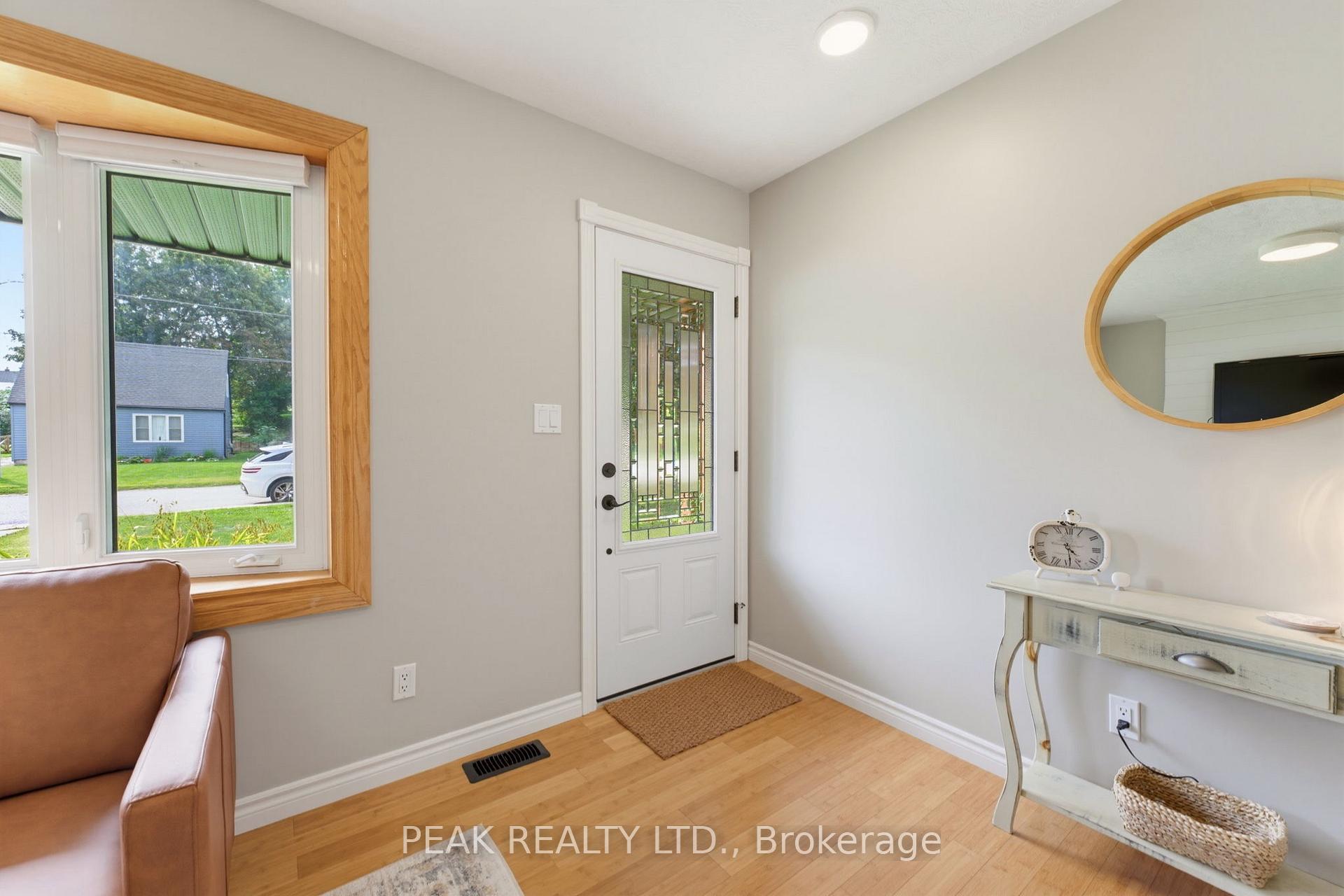 Photo 9 of 212 Elgin Street, Brockton — HOMEH
