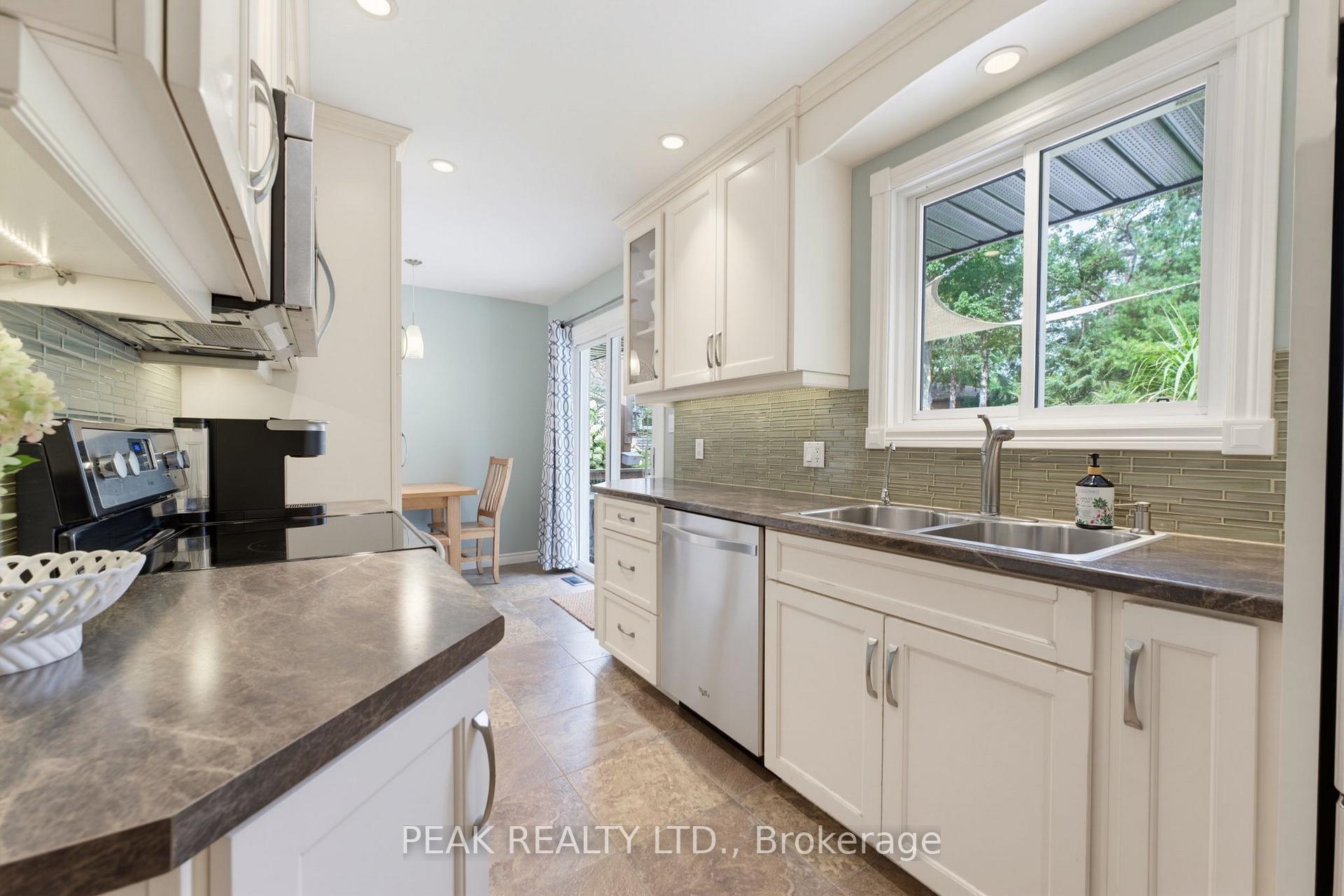 Photo 15 of 212 Elgin Street, Brockton — HOMEH