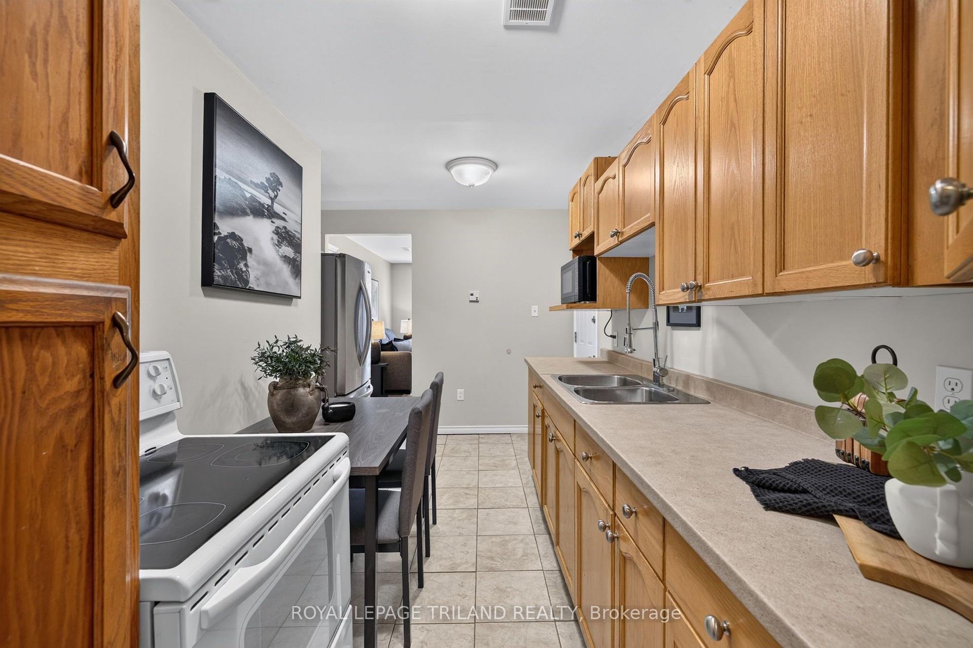 Photo 11 of 6422 Bradish Road, London, South A — HOMEH