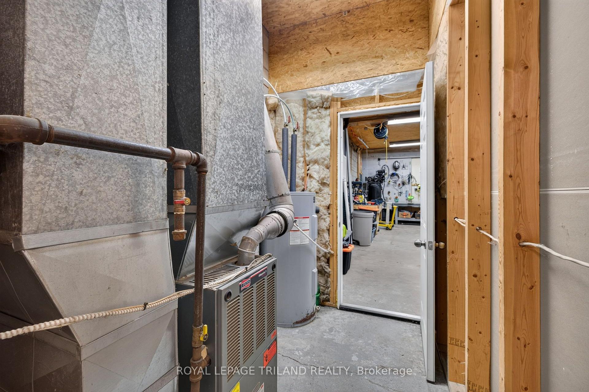 Photo 18 of 6422 Bradish Road, London, South A — HOMEH