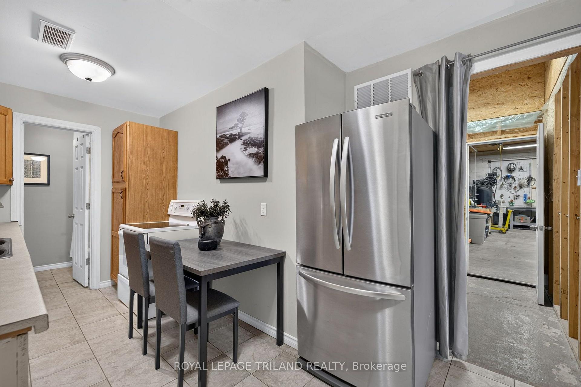 Photo 19 of 6422 Bradish Road, London, South A — HOMEH