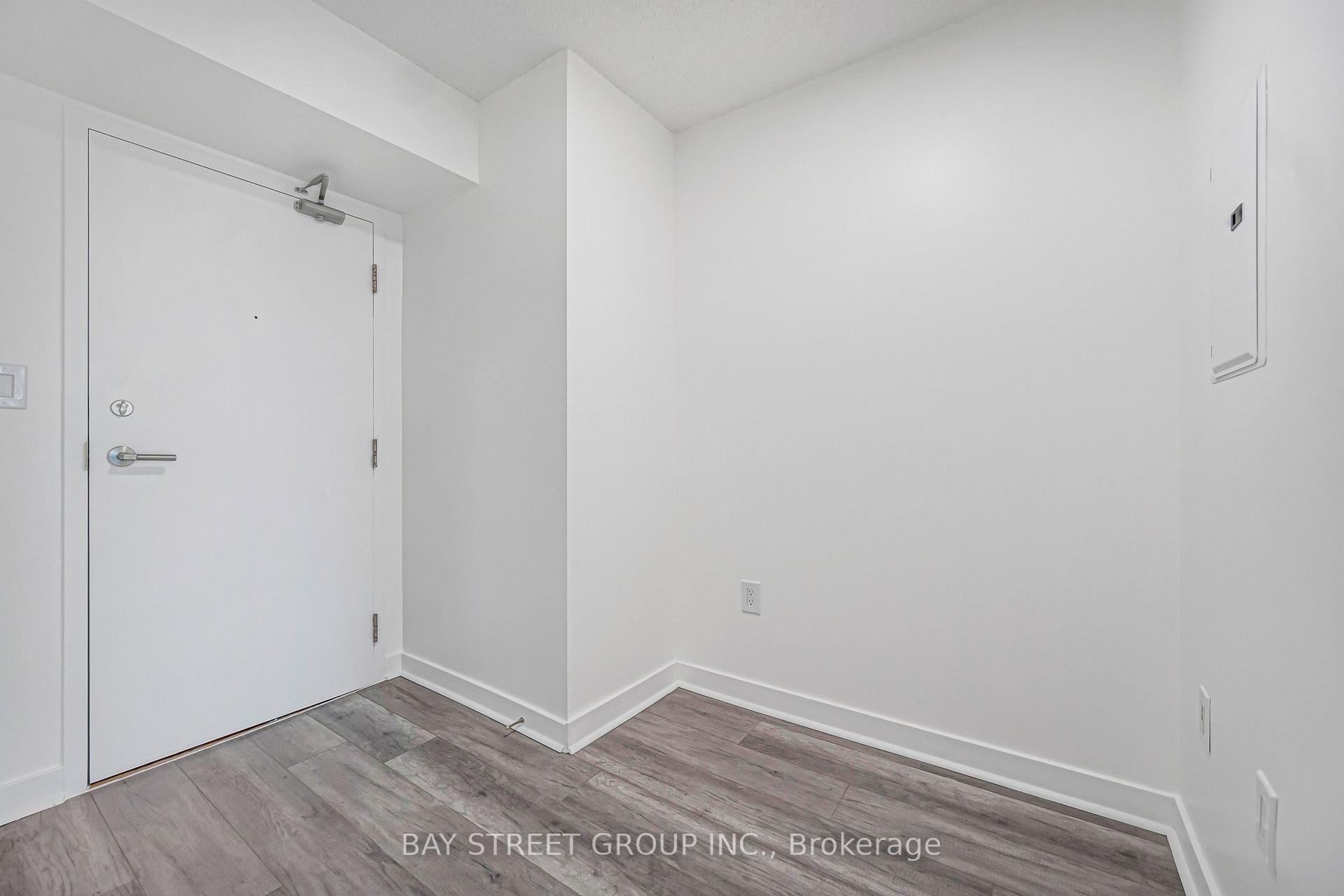 Photo 2 of Unit 816, 25 Telegram Mews, Toronto, Waterfront Communities — HOMEH
