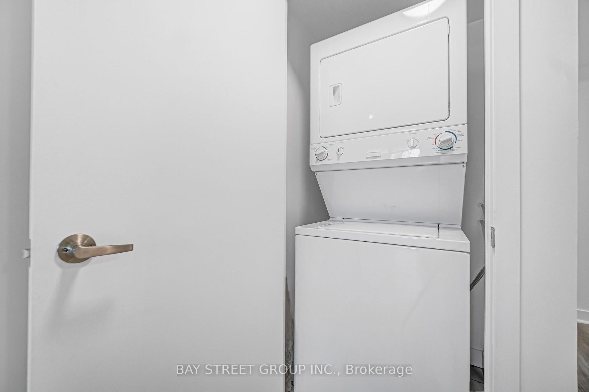 Photo 22 of Unit 816, 25 Telegram Mews, Toronto, Waterfront Communities — HOMEH