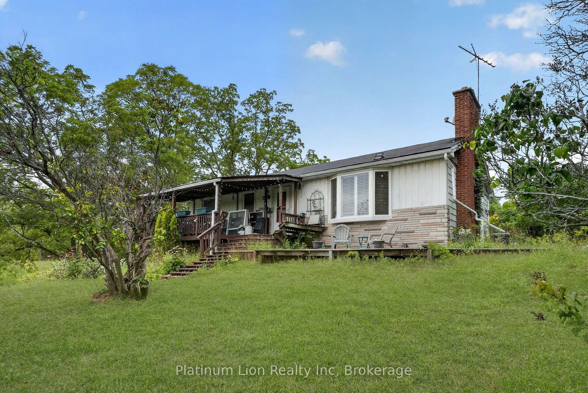Photo 7 of 121 Panin Road, Burlington, Grindstone — HOMEH