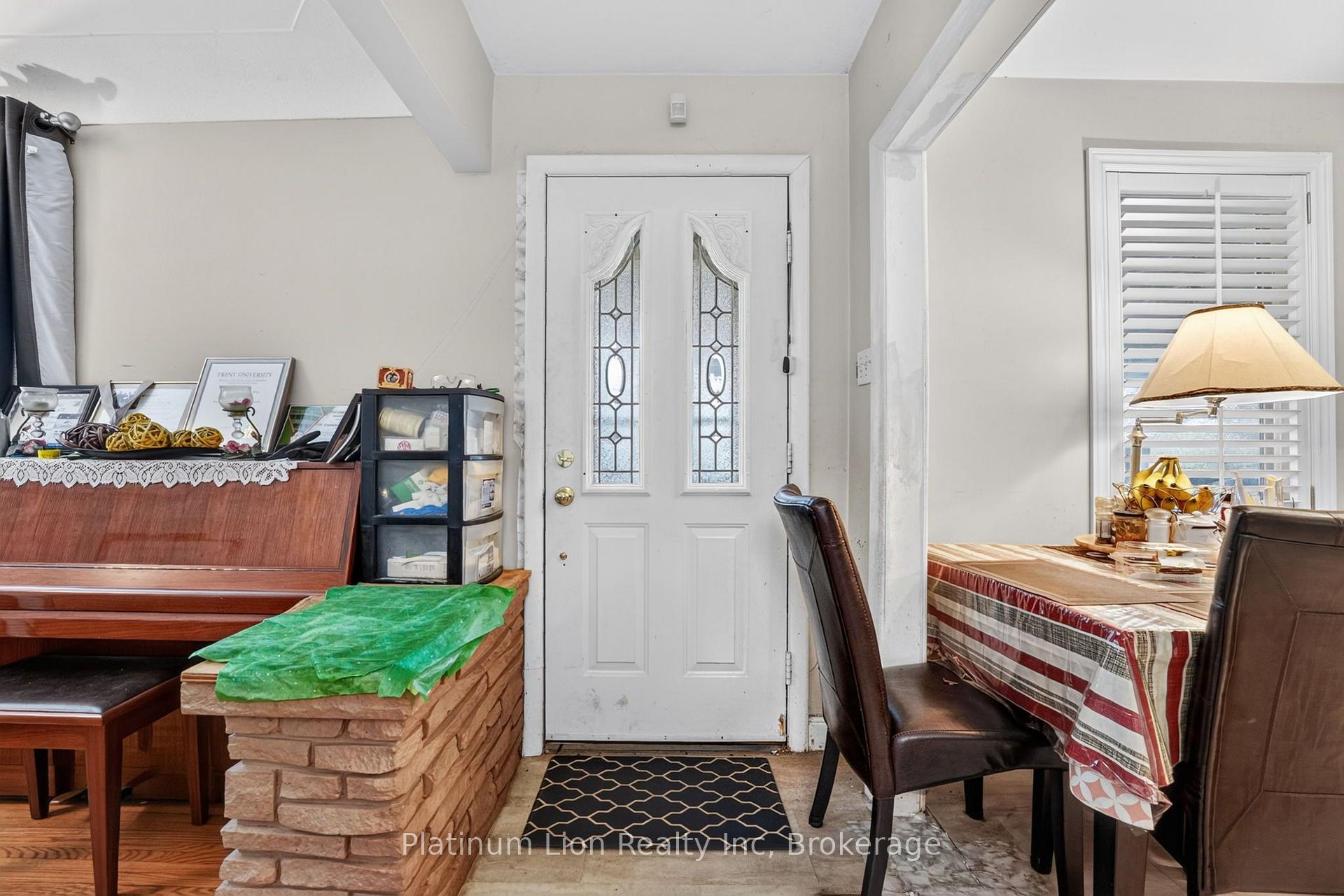 Photo 8 of 121 Panin Road, Burlington, Grindstone — HOMEH