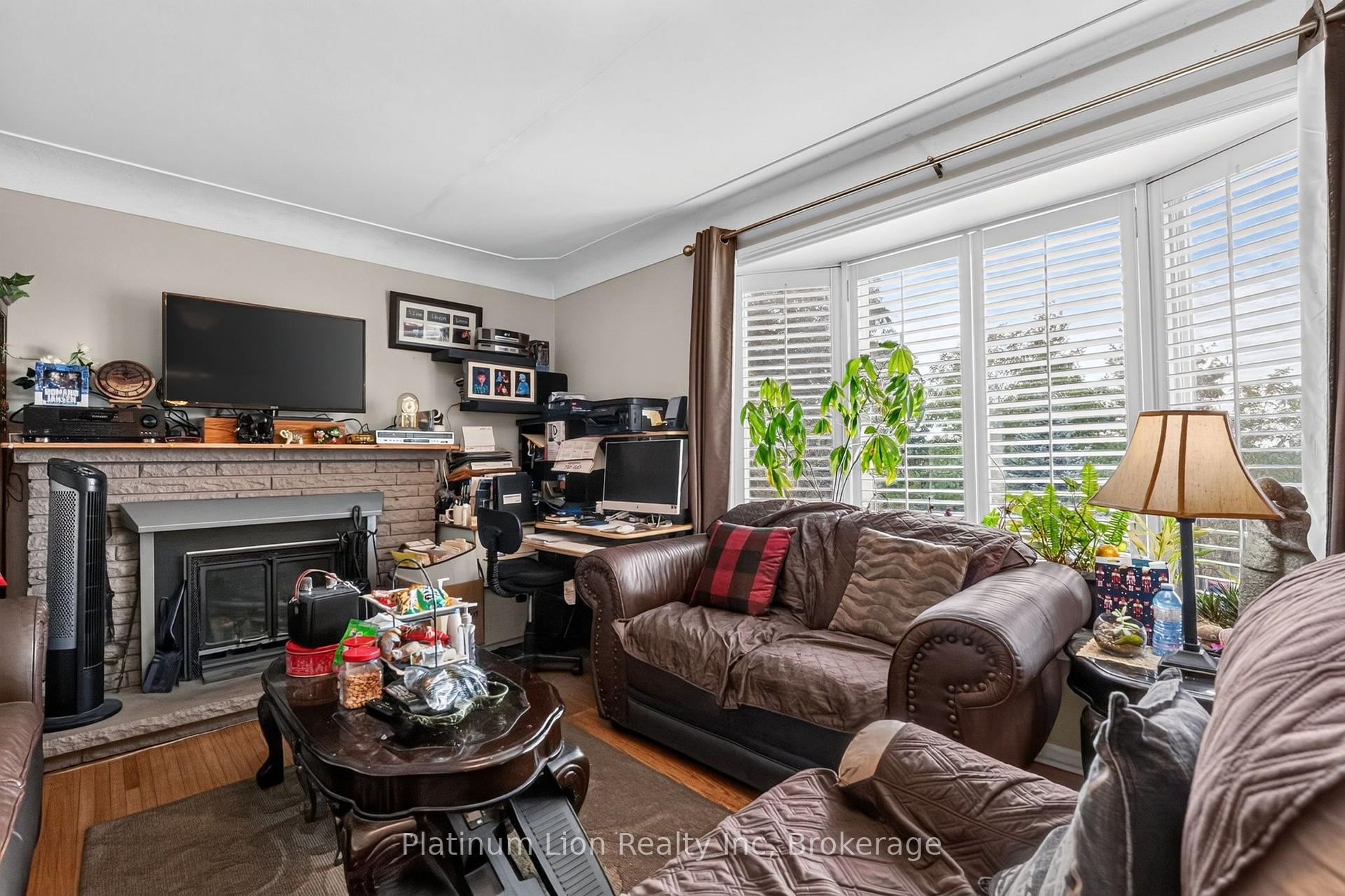 Photo 12 of 121 Panin Road, Burlington, Grindstone — HOMEH