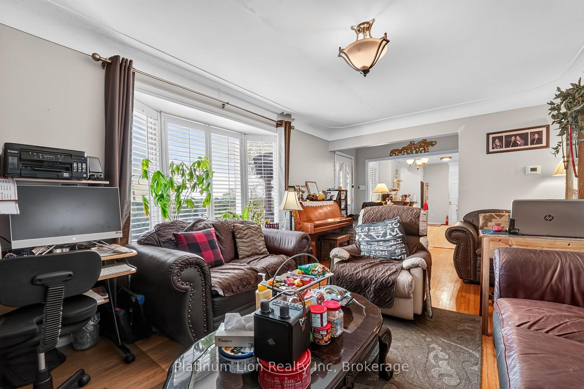 Photo 13 of 121 Panin Road, Burlington, Grindstone — HOMEH