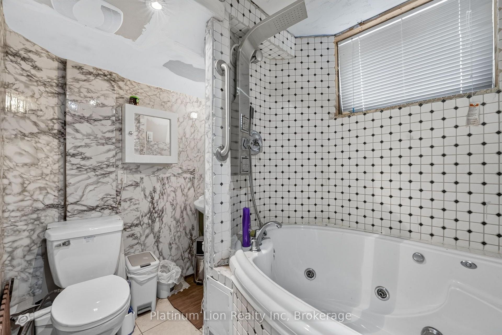 Photo 33 of 121 Panin Road, Burlington, Grindstone — HOMEH