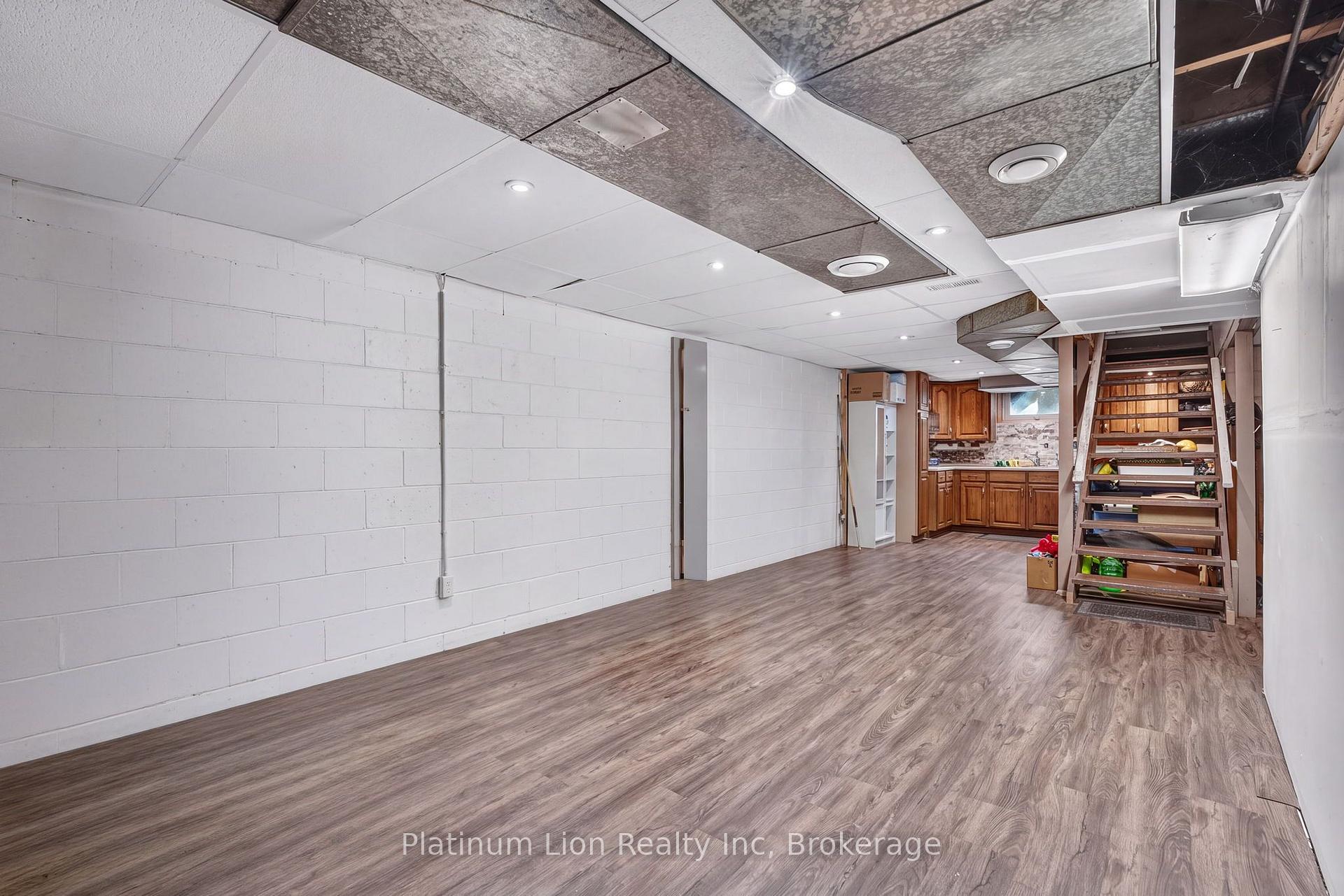 Photo 36 of 121 Panin Road, Burlington, Grindstone — HOMEH