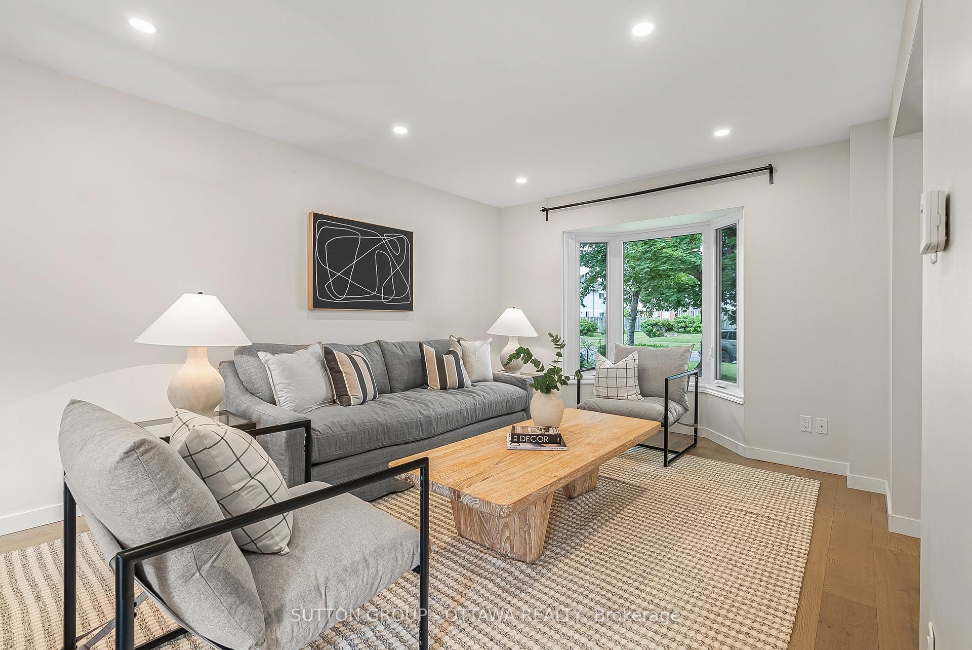 Photo 4 of 6651 Tooney Drive, Ottawa, Orleans/Sunridge — HOMEH