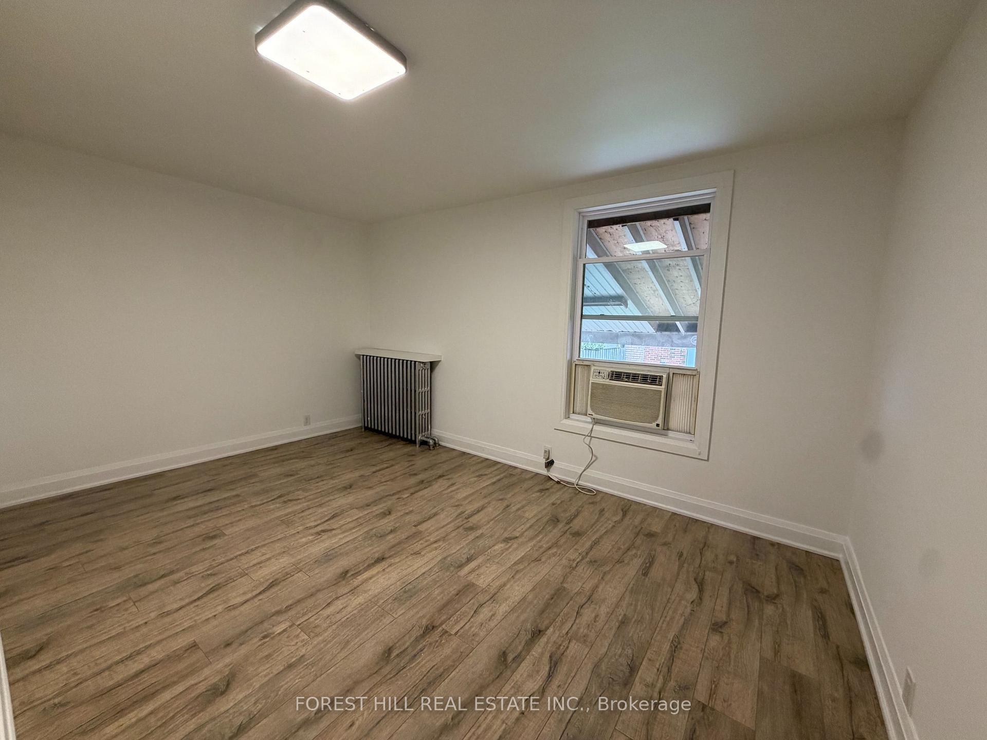 Photo 4 of 120 Earlscourt Avenue, Toronto, Corso Italia-Davenport — HOMEH