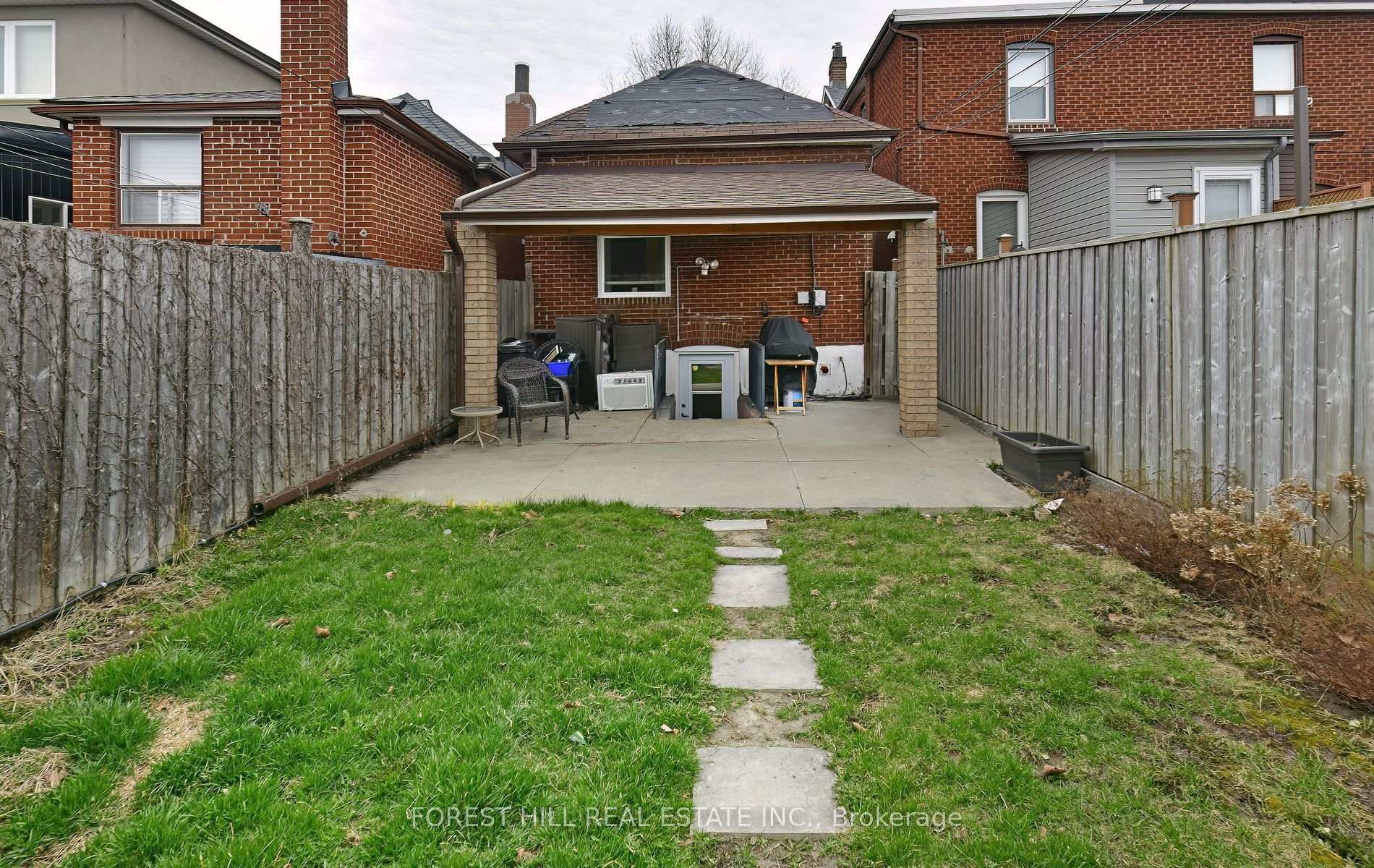 Photo 12 of 120 Earlscourt Avenue, Toronto, Corso Italia-Davenport — HOMEH