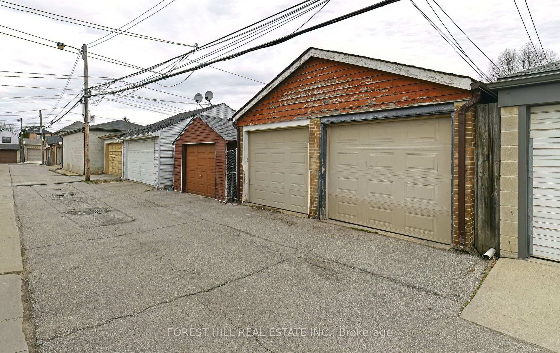 Photo 13 of 120 Earlscourt Avenue, Toronto, Corso Italia-Davenport — HOMEH