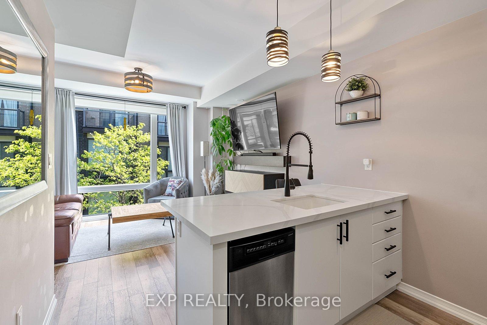 Photo 4 of Unit 89, 30 Fieldway Road, Etobicoke, Islington-City Centre West — HOMEH