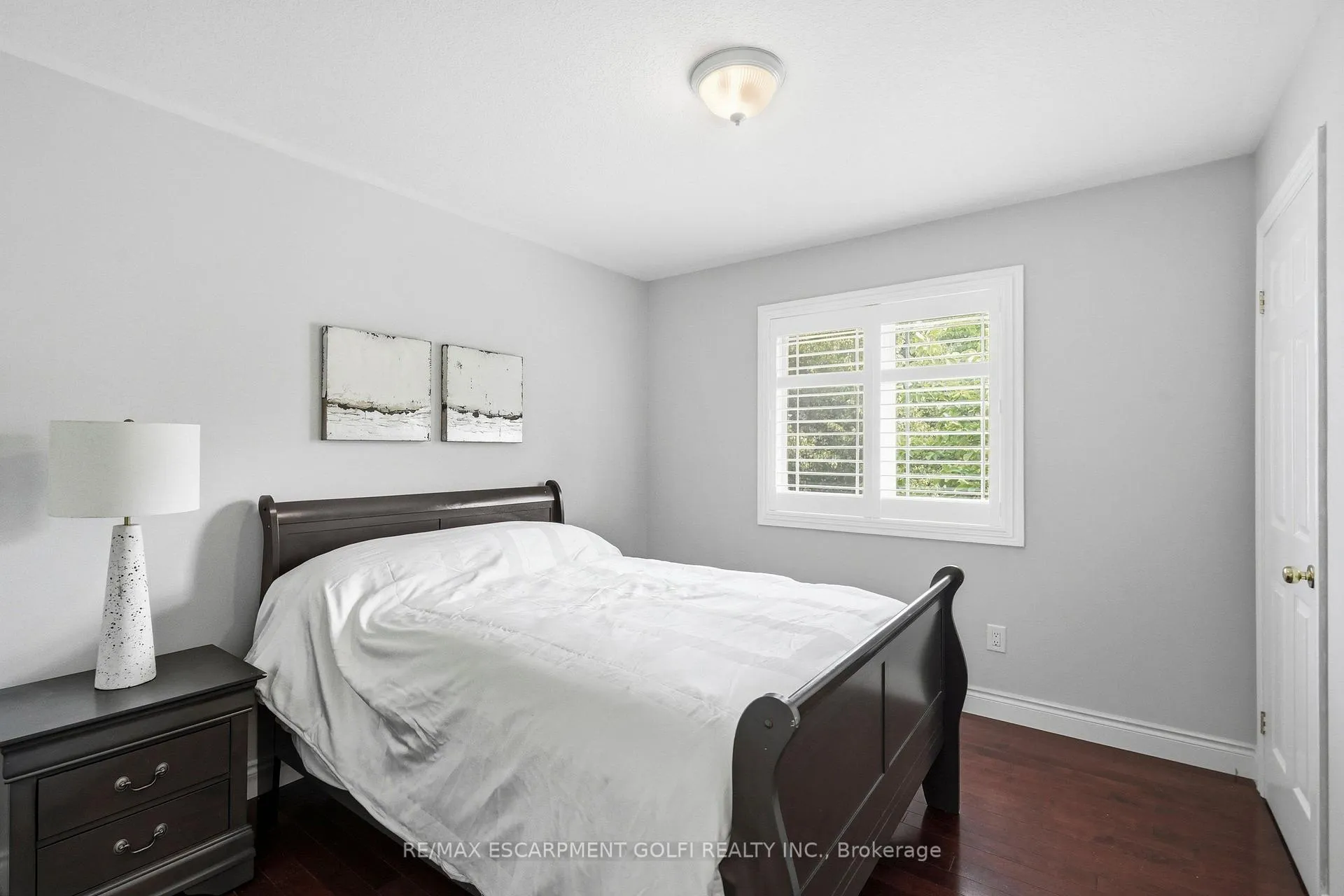 Photo 22 of 31 Commando Court, Hamilton, Waterdown — HOMEH