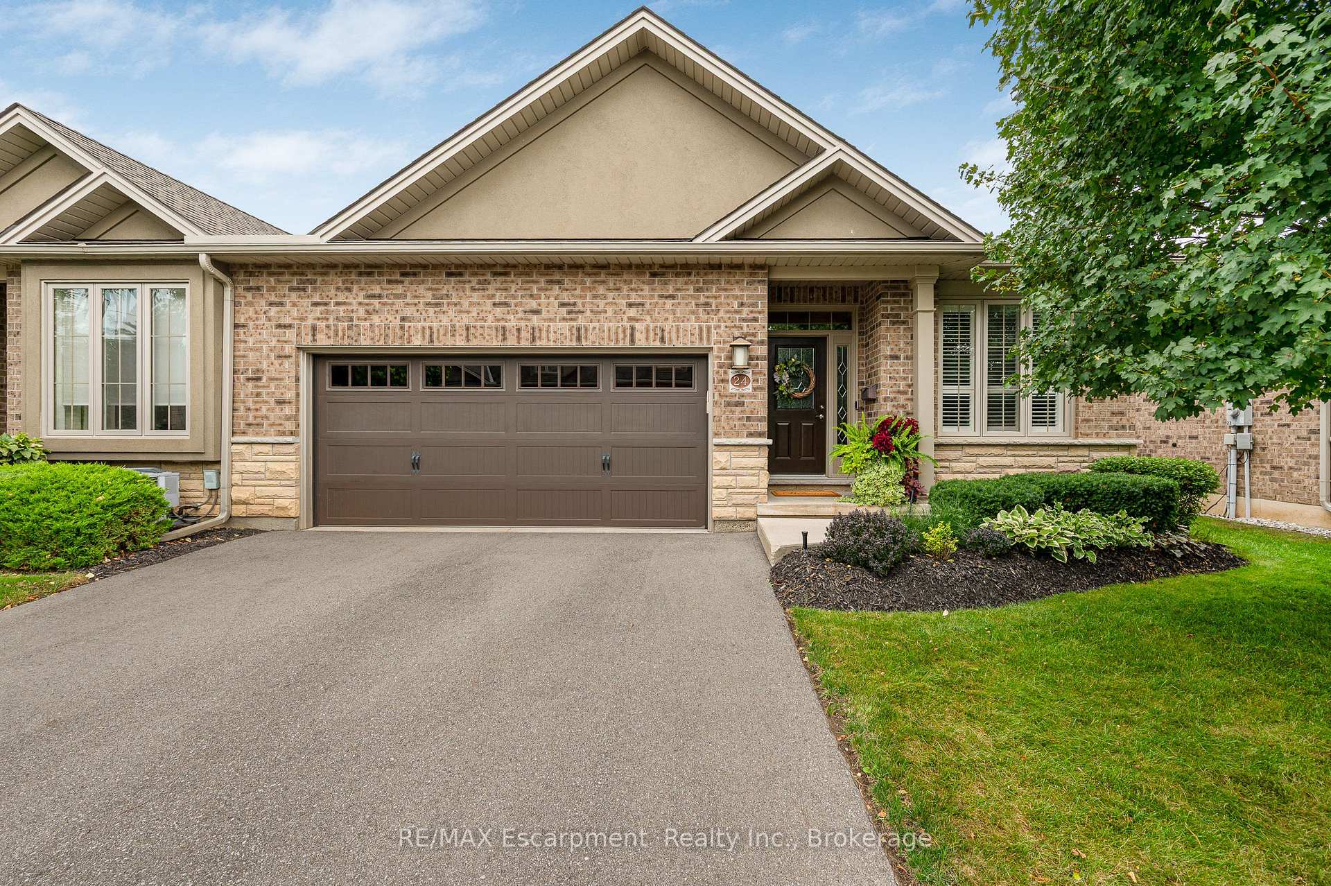 Photo 2 of Unit 24, 30 Cedar Street, Brant, Paris — HOMEH