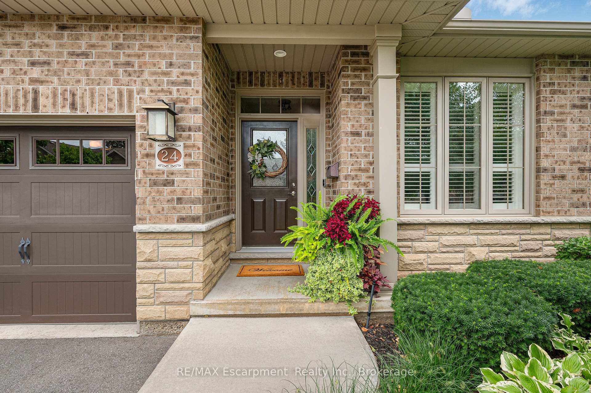 Photo 3 of Unit 24, 30 Cedar Street, Brant, Paris — HOMEH