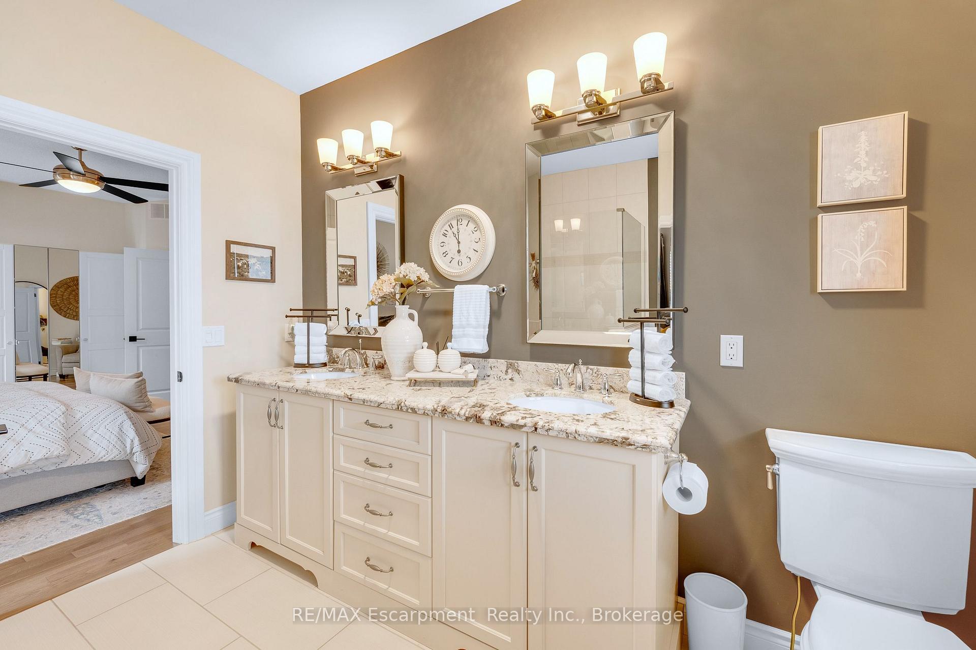 Photo 20 of Unit 24, 30 Cedar Street, Brant, Paris — HOMEH