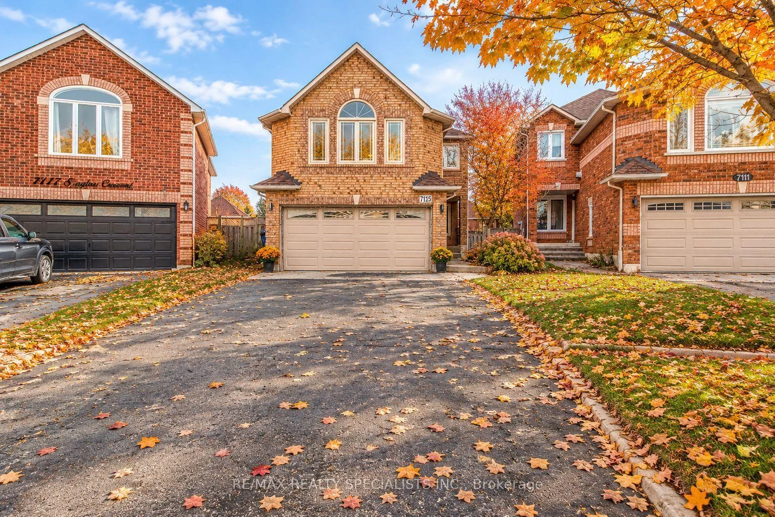 Front of 7115 Spyglass Crescent
