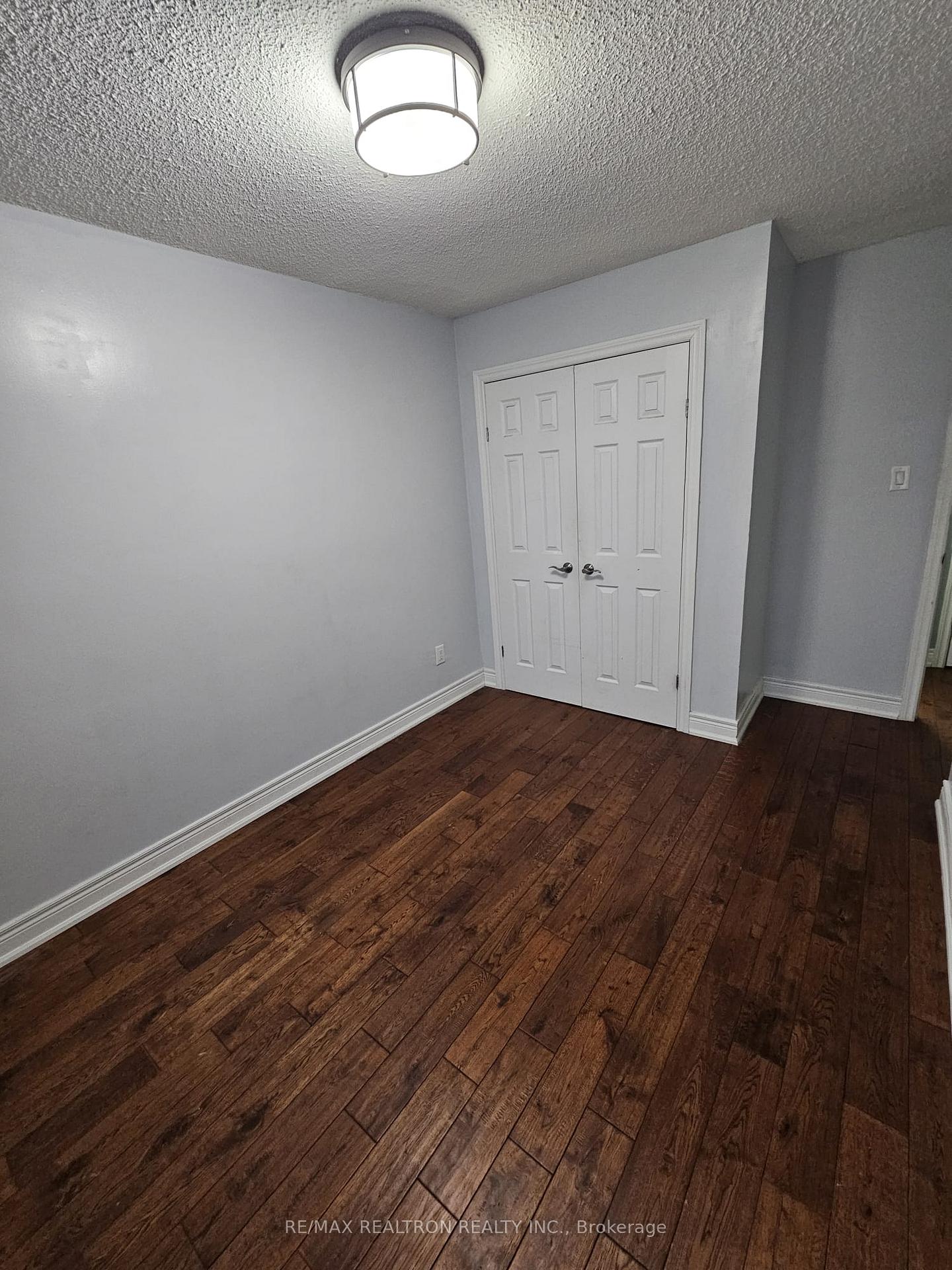 Photo 11 of Unit 3-Upper Level, 2606 Midland Avenue, Scarborough, Agincourt South-Malvern West — HOMEH