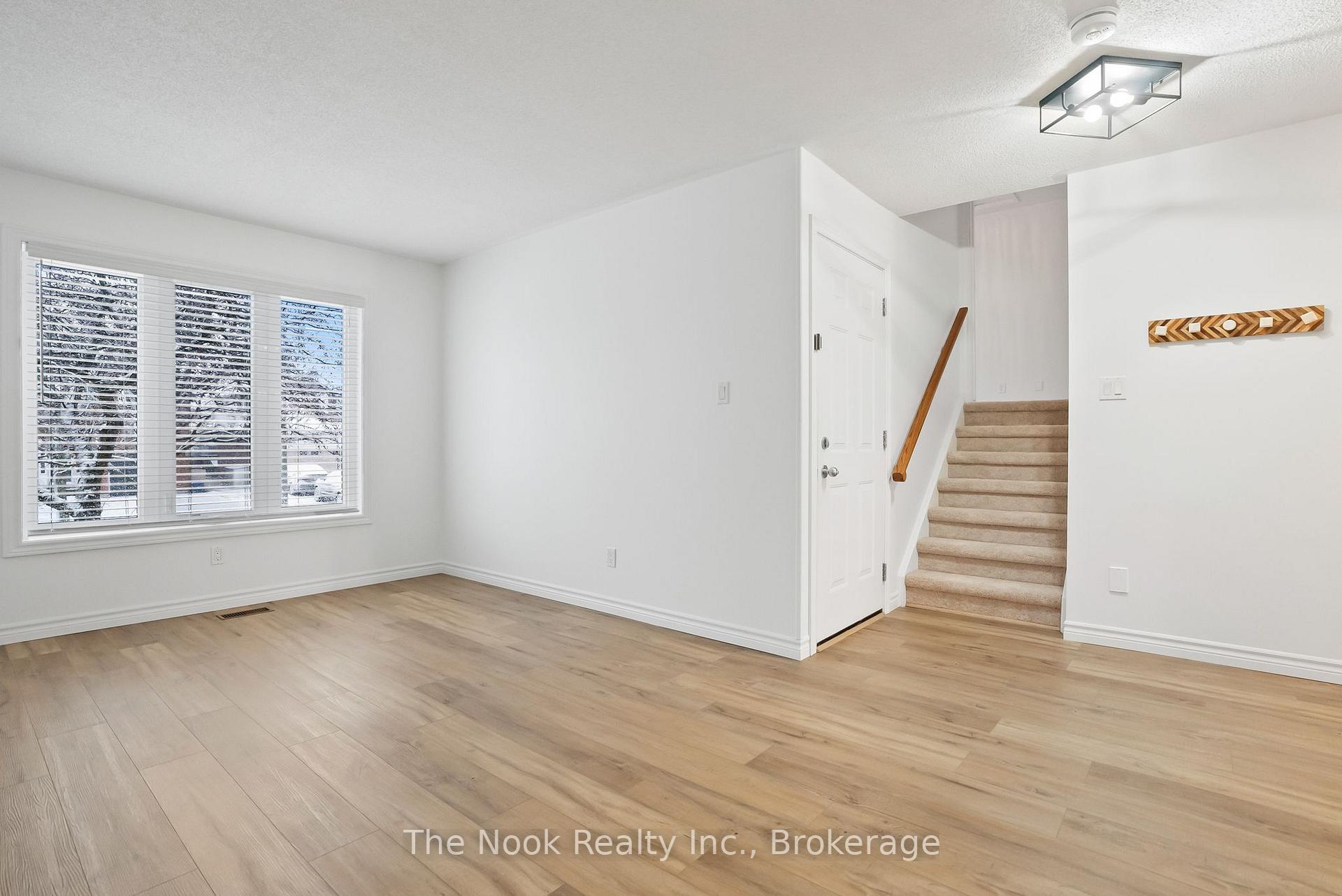 Photo 4 of Unit Main & Upper, 11 Jollow Drive, Clarington, Bowmanville — HOMEH