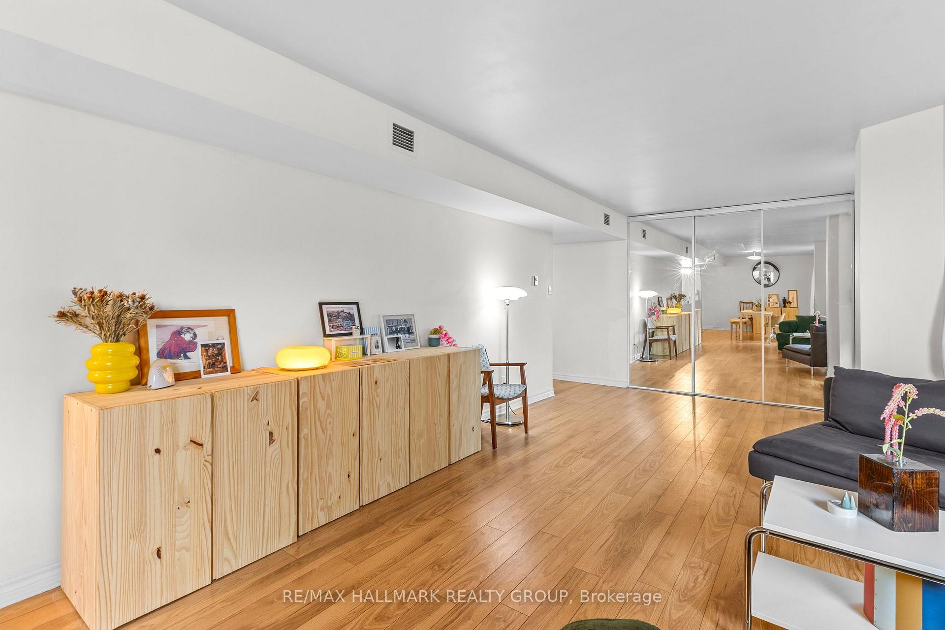 Photo 13 of Unit 701, 18 Nepean Street, Ottawa, Ottawa Centre — HOMEH
