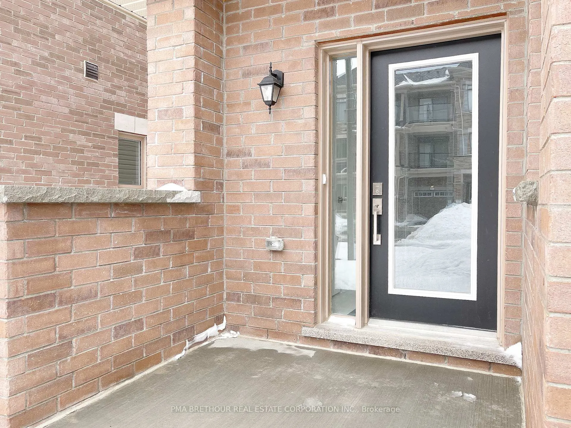 Photo 2 of 1999 Cameron Lott Crescent, Oshawa, Kedron — HOMEH