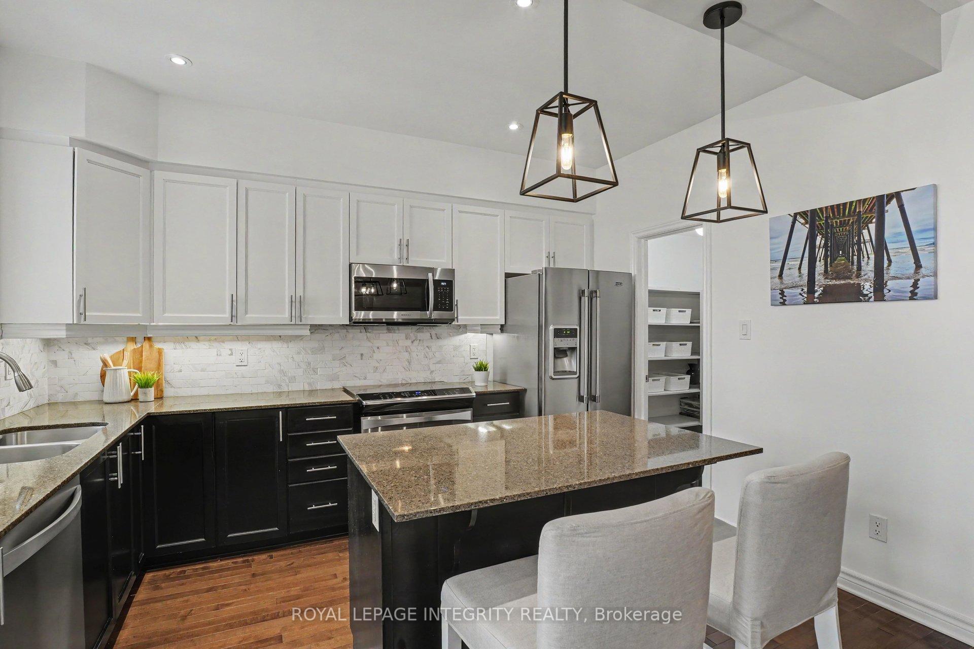 Photo 12 of 563 Remnor Avenue, Ottawa, Kanata - Kanata Lakes/Heritage Hills — HOMEH