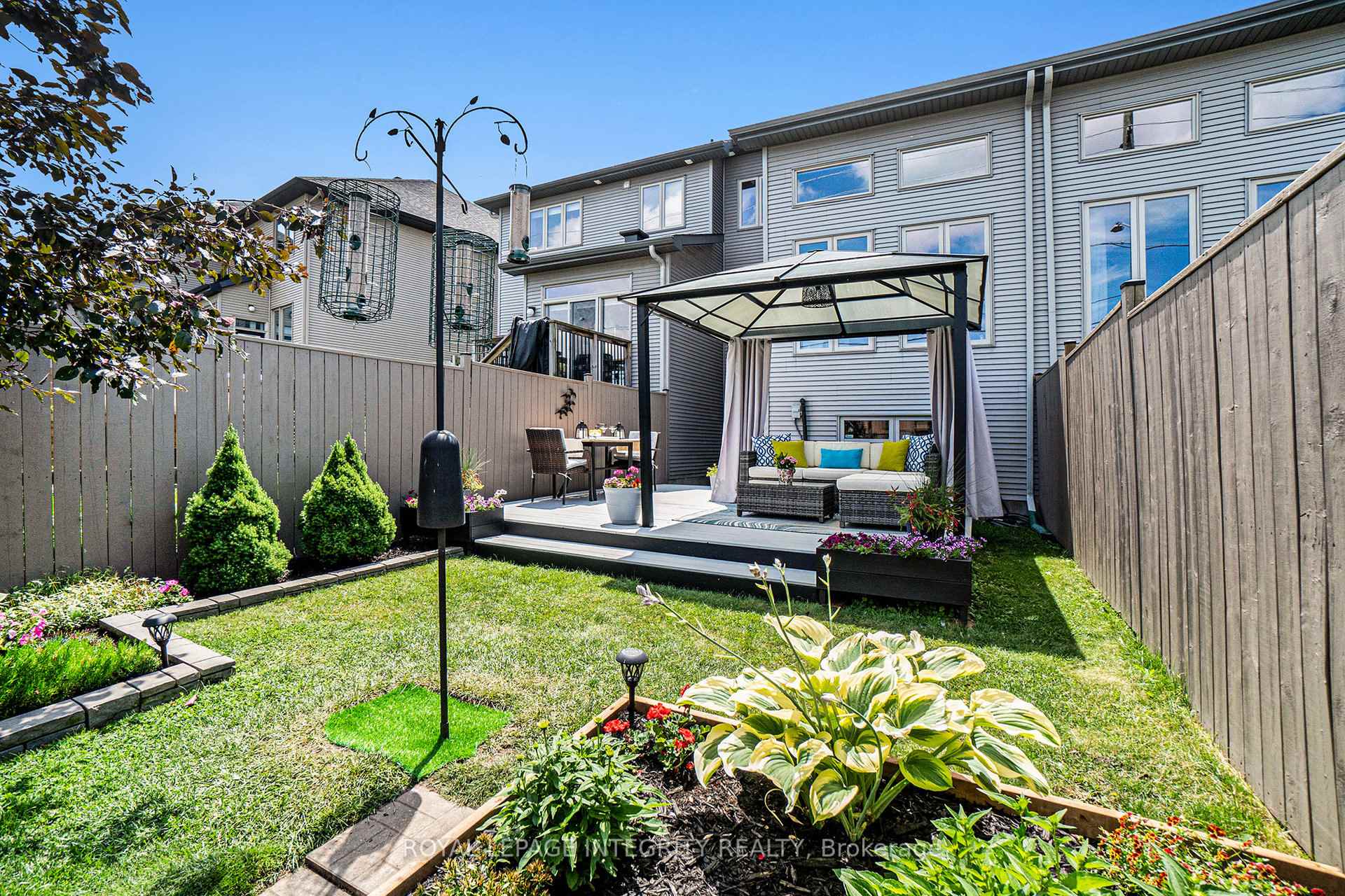 Photo 35 of 563 Remnor Avenue, Ottawa, Kanata - Kanata Lakes/Heritage Hills — HOMEH
