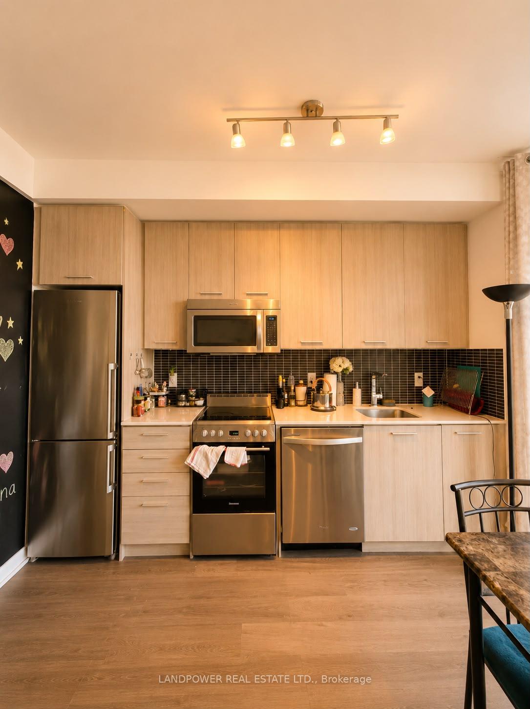 Photo 6 of Unit 514, 105 George Street, Toronto, Moss Park — HOMEH