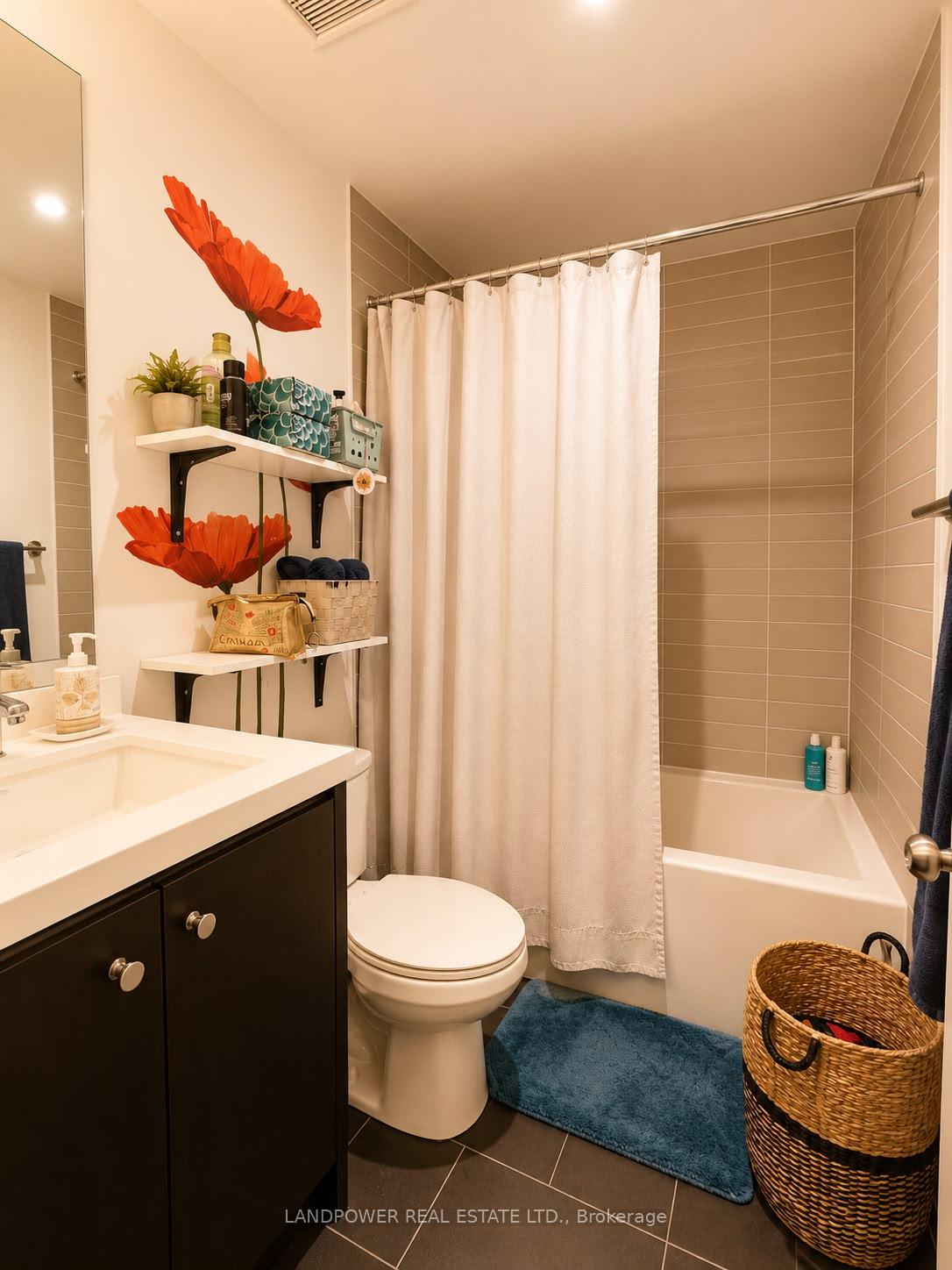 Photo 10 of Unit 514, 105 George Street, Toronto, Moss Park — HOMEH
