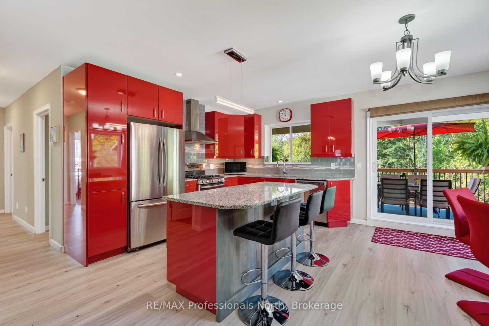 Photo 11 of 38 Goodwin Drive, Huntsville — HOMEH