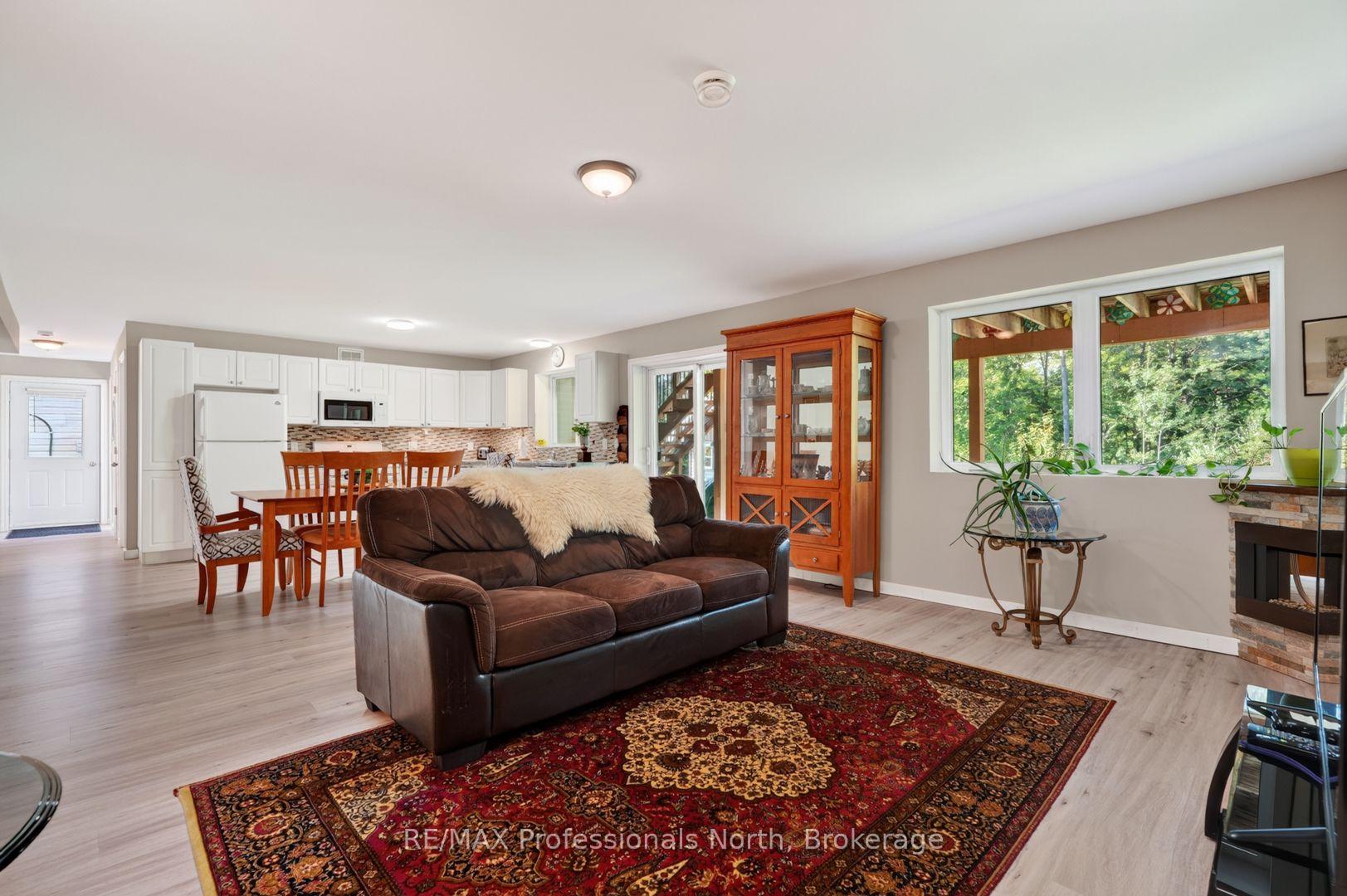 Photo 38 of 38 Goodwin Drive, Huntsville — HOMEH